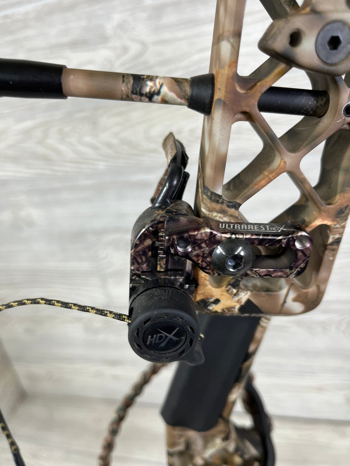 Used Mathews Chill R Lost Camo RH Package