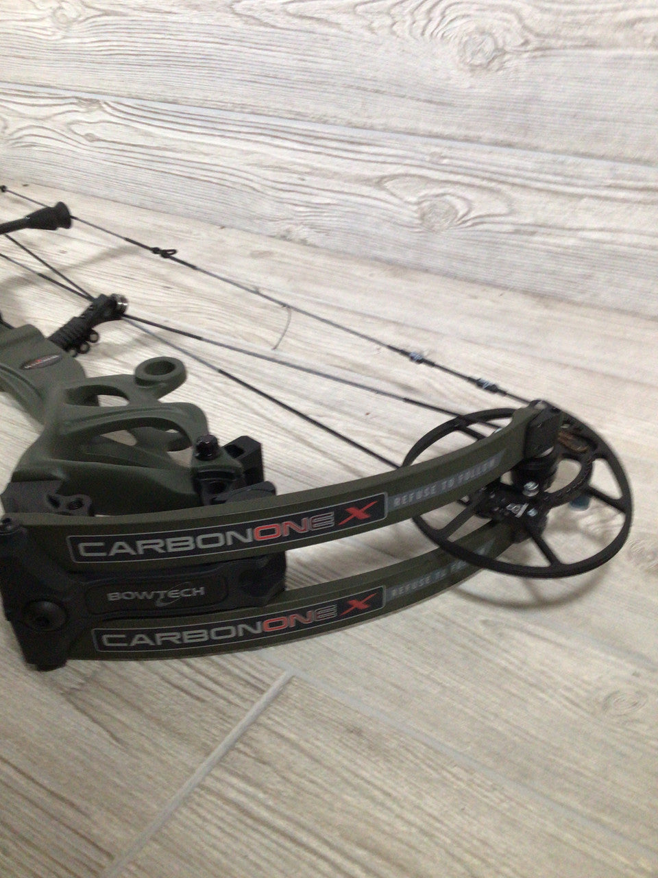 Bowtech Carbon One X 60-70# LH OD Green