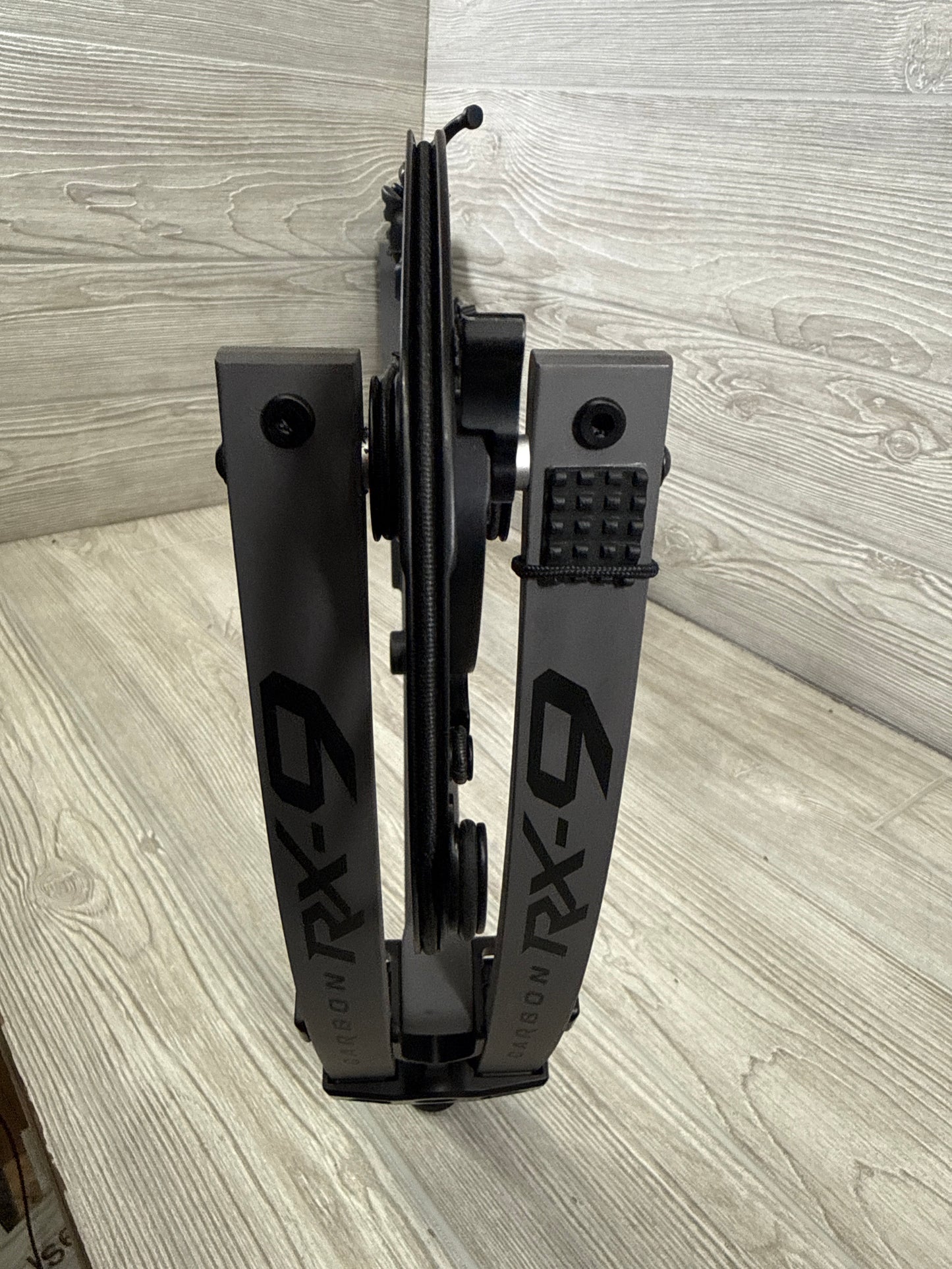 Hoyt RX-9 Ultra Right Handed 60-70# Tombstone 27.5/70 with rest