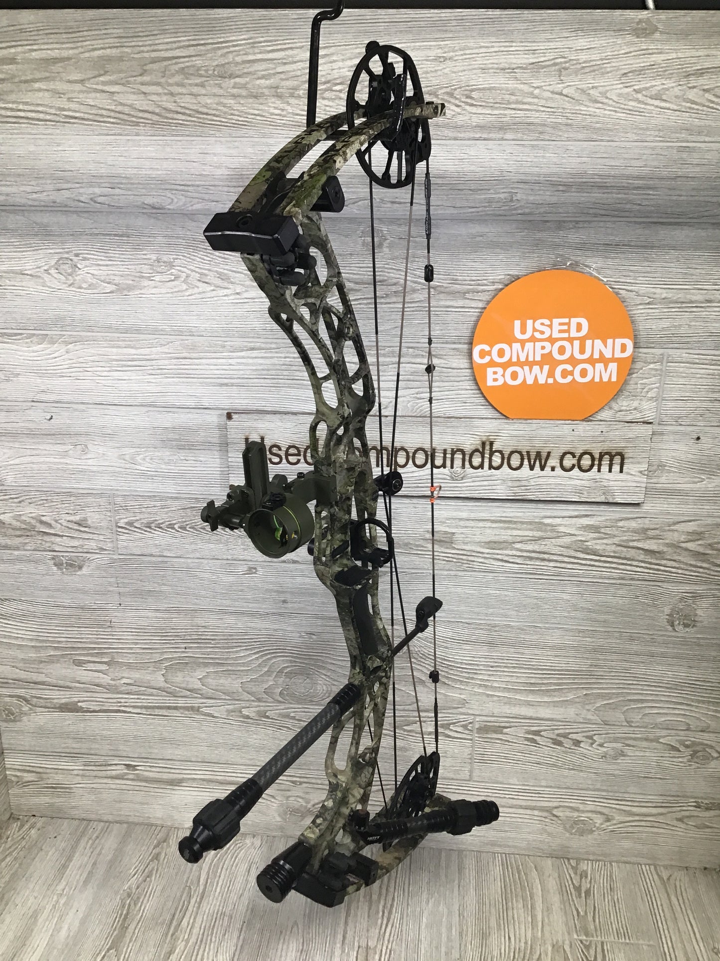 Used Hoyt Alpha X 33 Veil Camo Package 60#