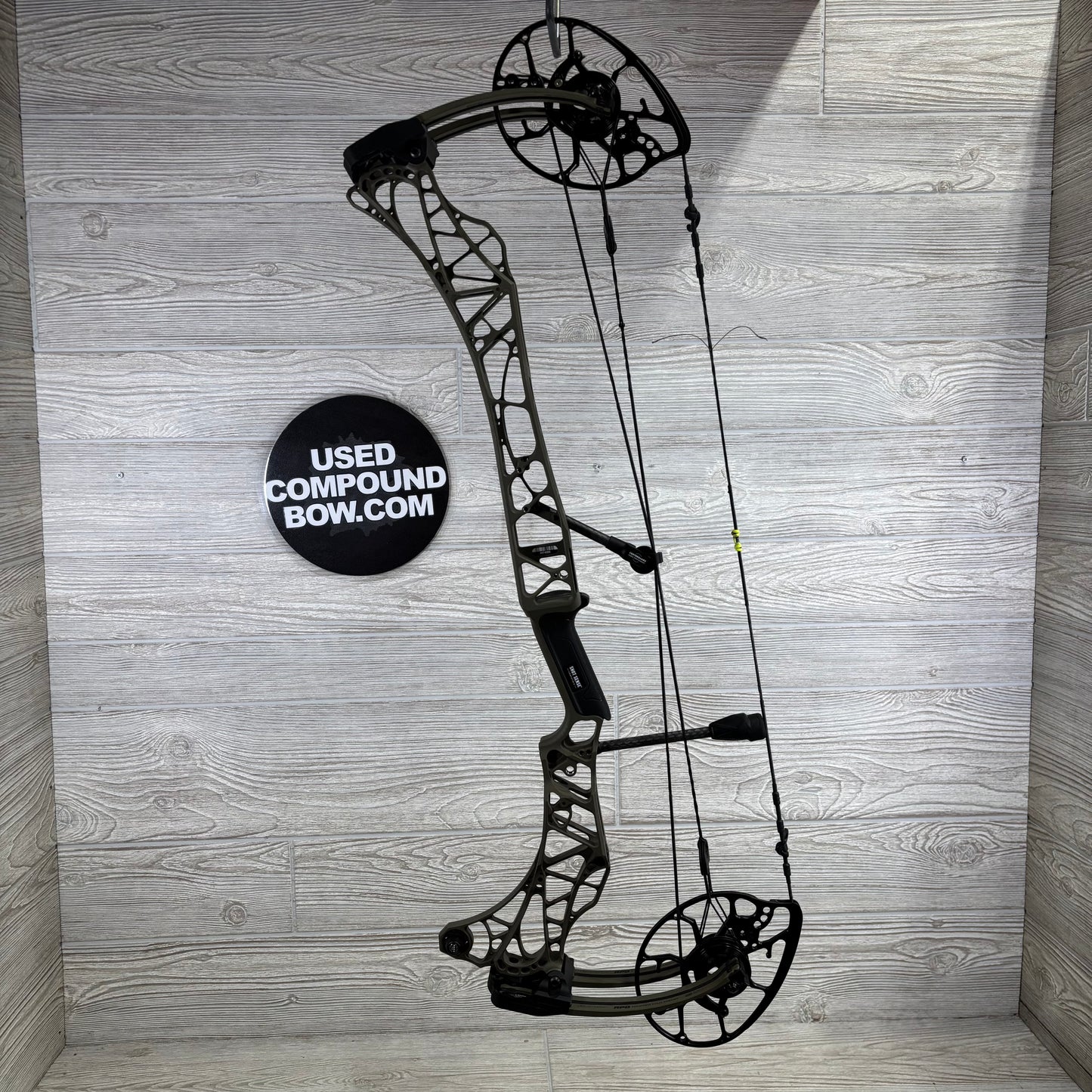 Used Mathews Lift 29.5 Green Ambush Left Handed