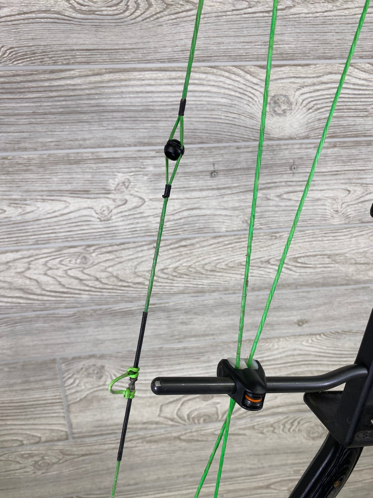 Elite Energy 35 70# RIGHT Handed BOW ONLY 29.5"