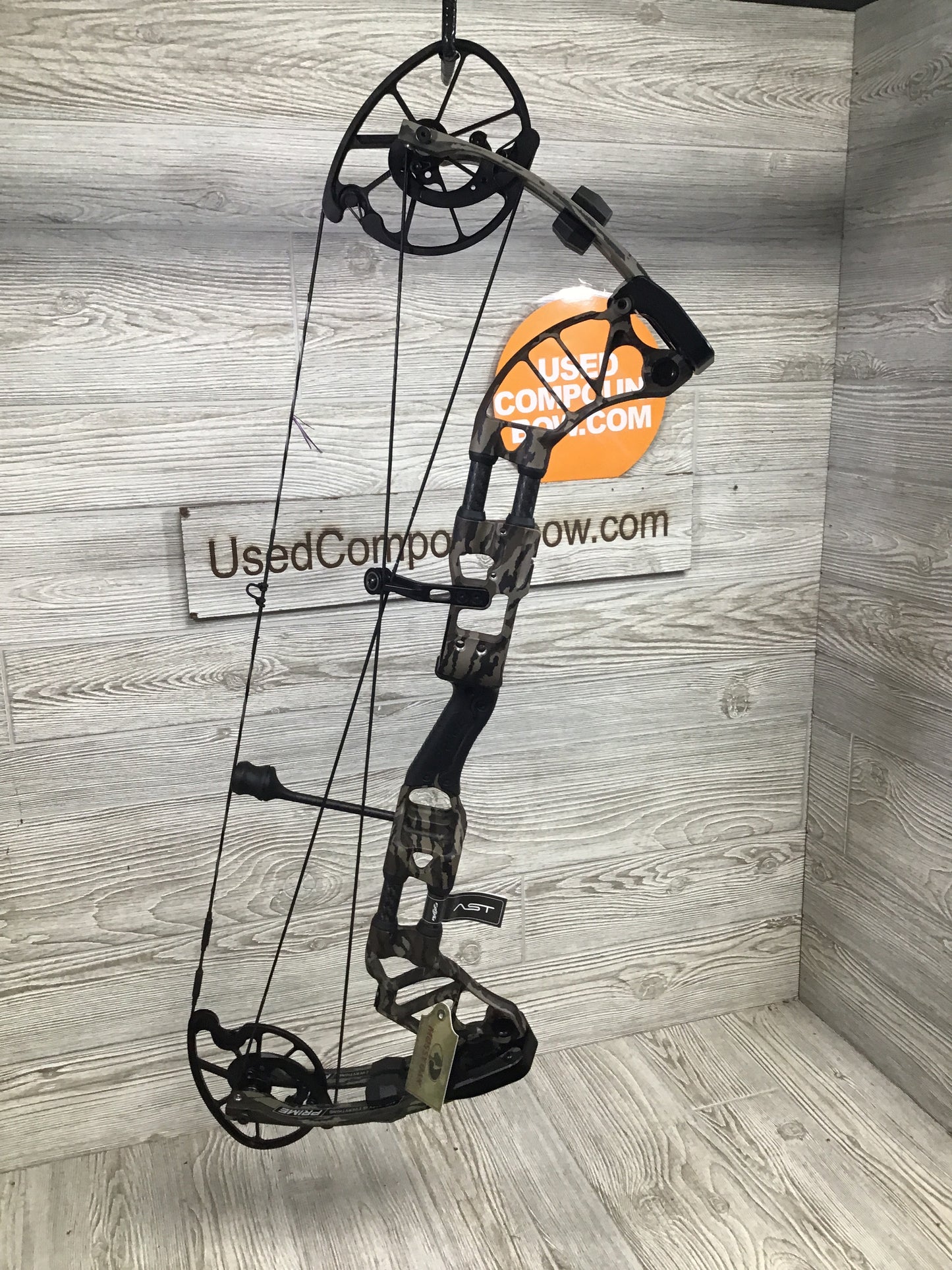 Prime Form 30 55-65# Mossy Oak Bottomlands 29"