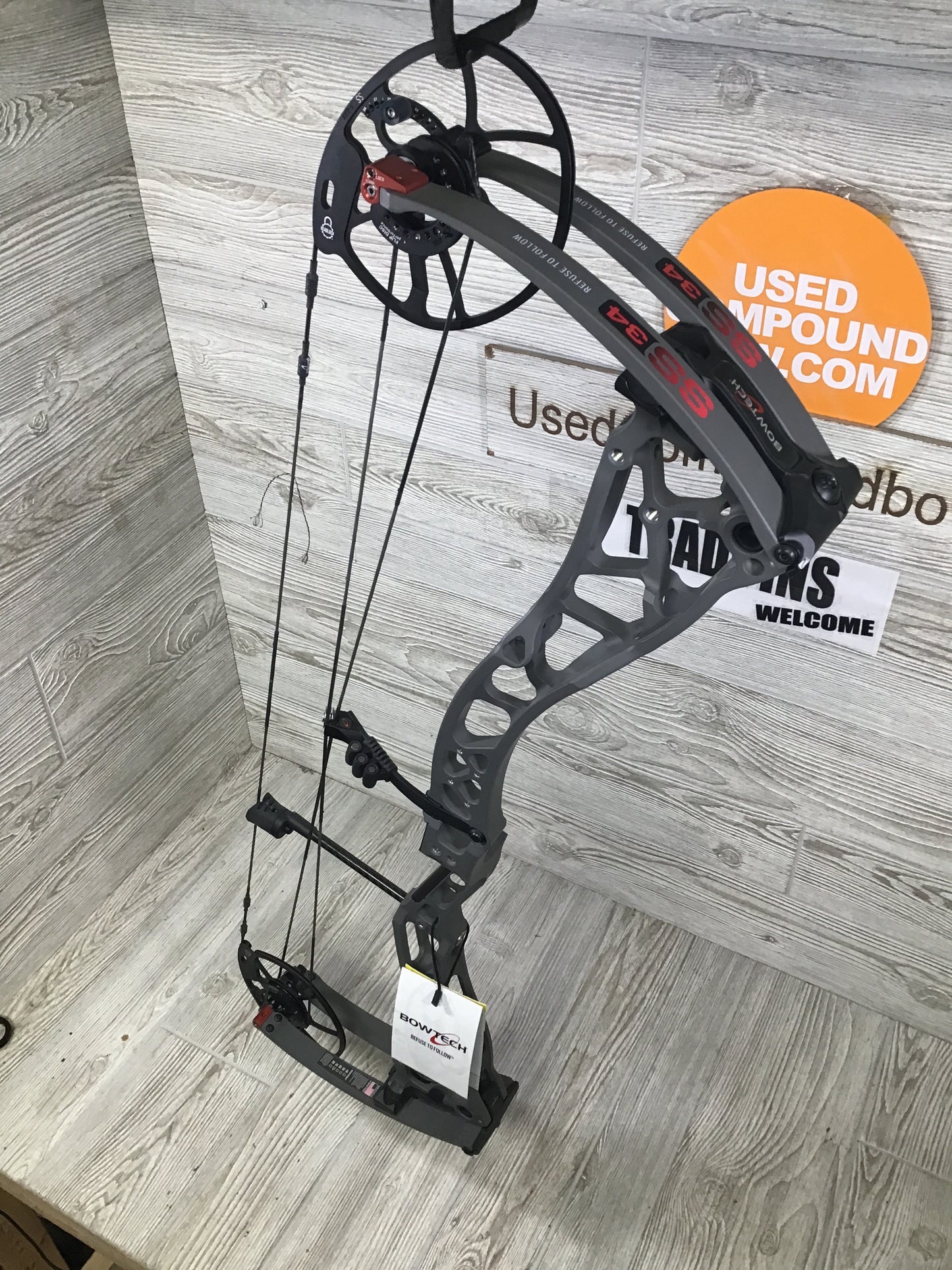 Bowtech SS34 Smoke Right handed 60-70# 29"