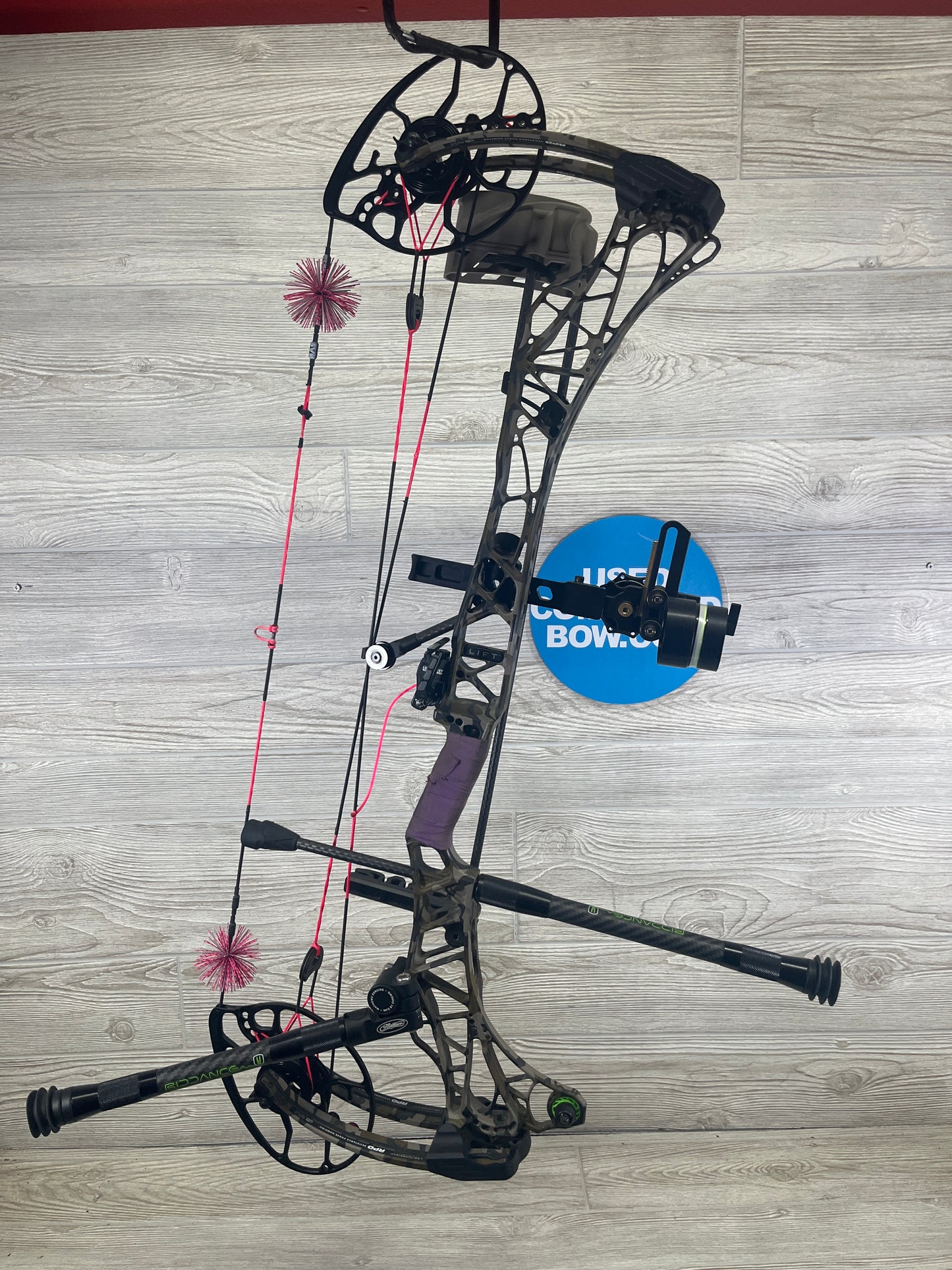 Mathews Lift 29.5 Left Handed Bow bottomlands package