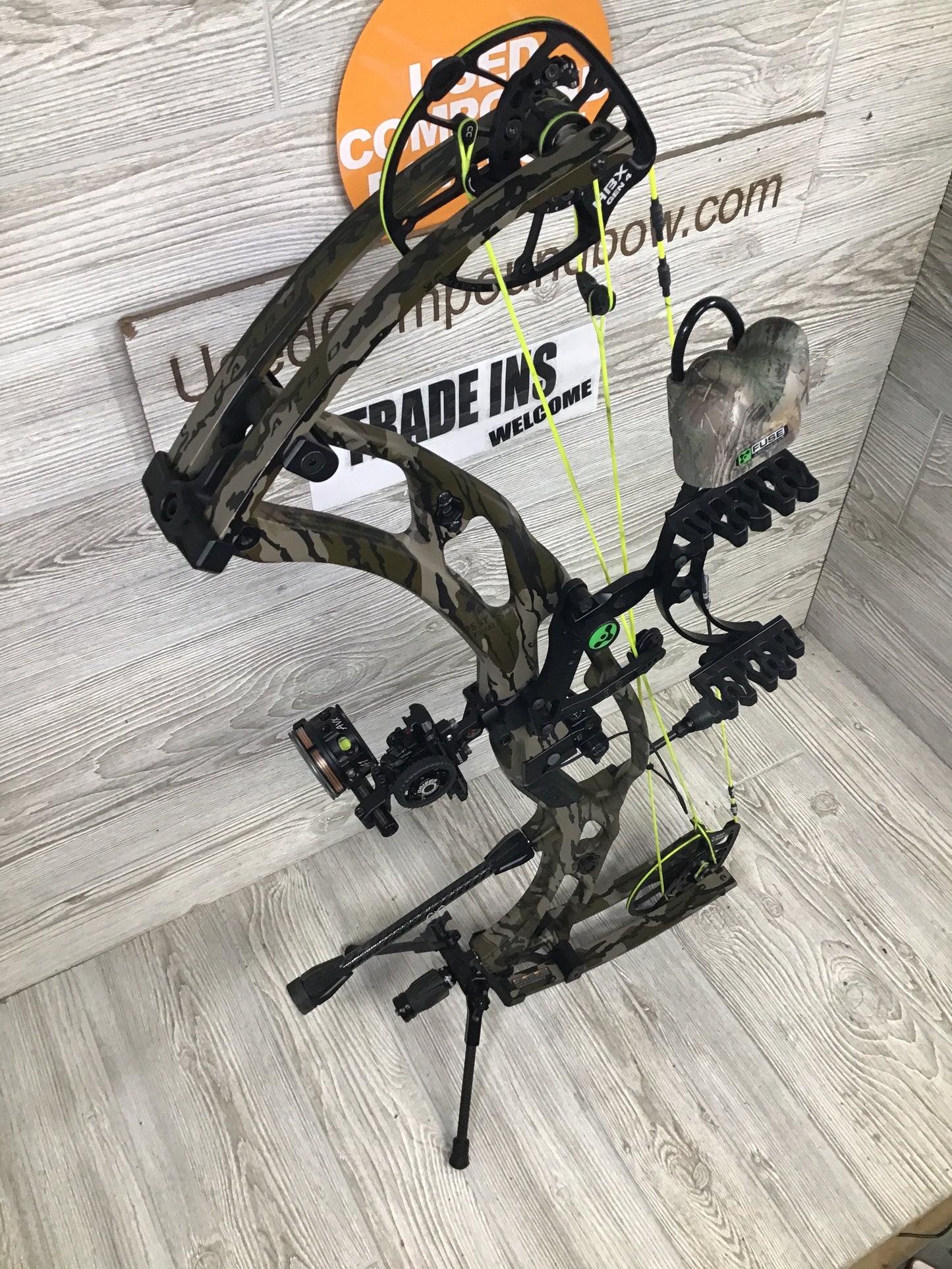 Used Hoyt RX-9 Ultra 28.25-29" 70lb Mossy Oak Bottomland Left Handed package