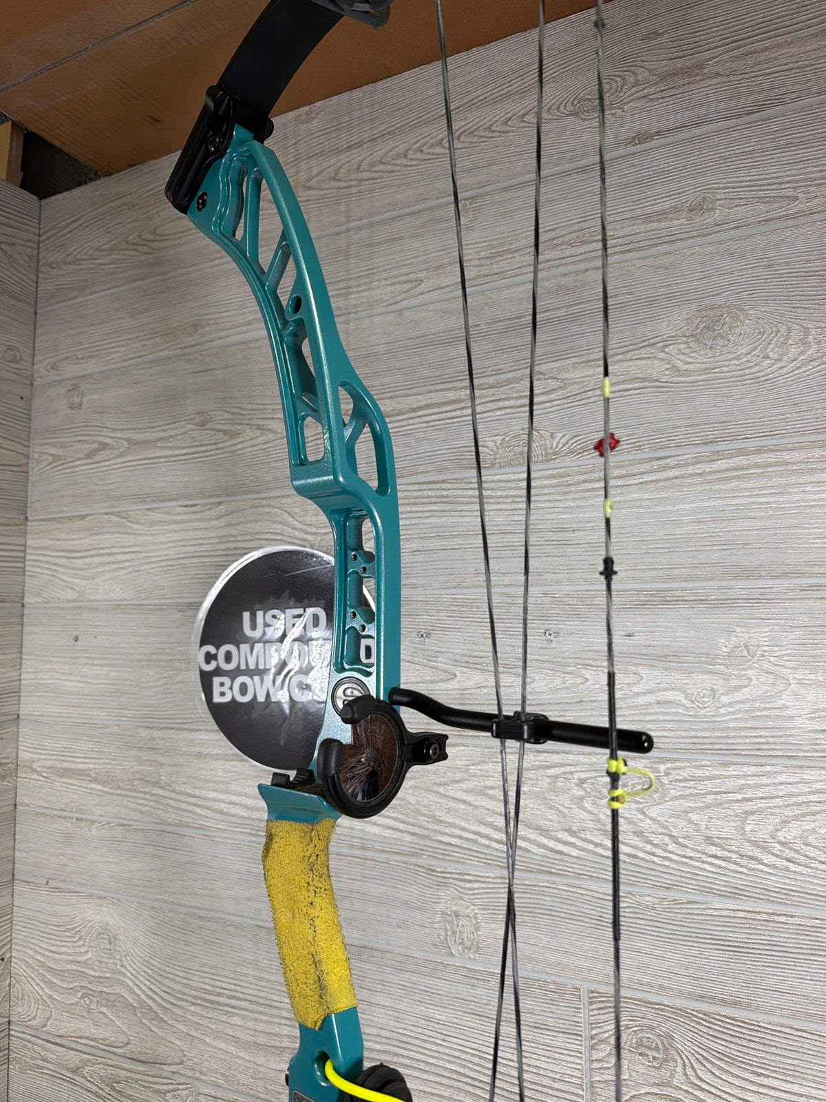Used Elite Victory 37 Teal Bow 50-60# 28"