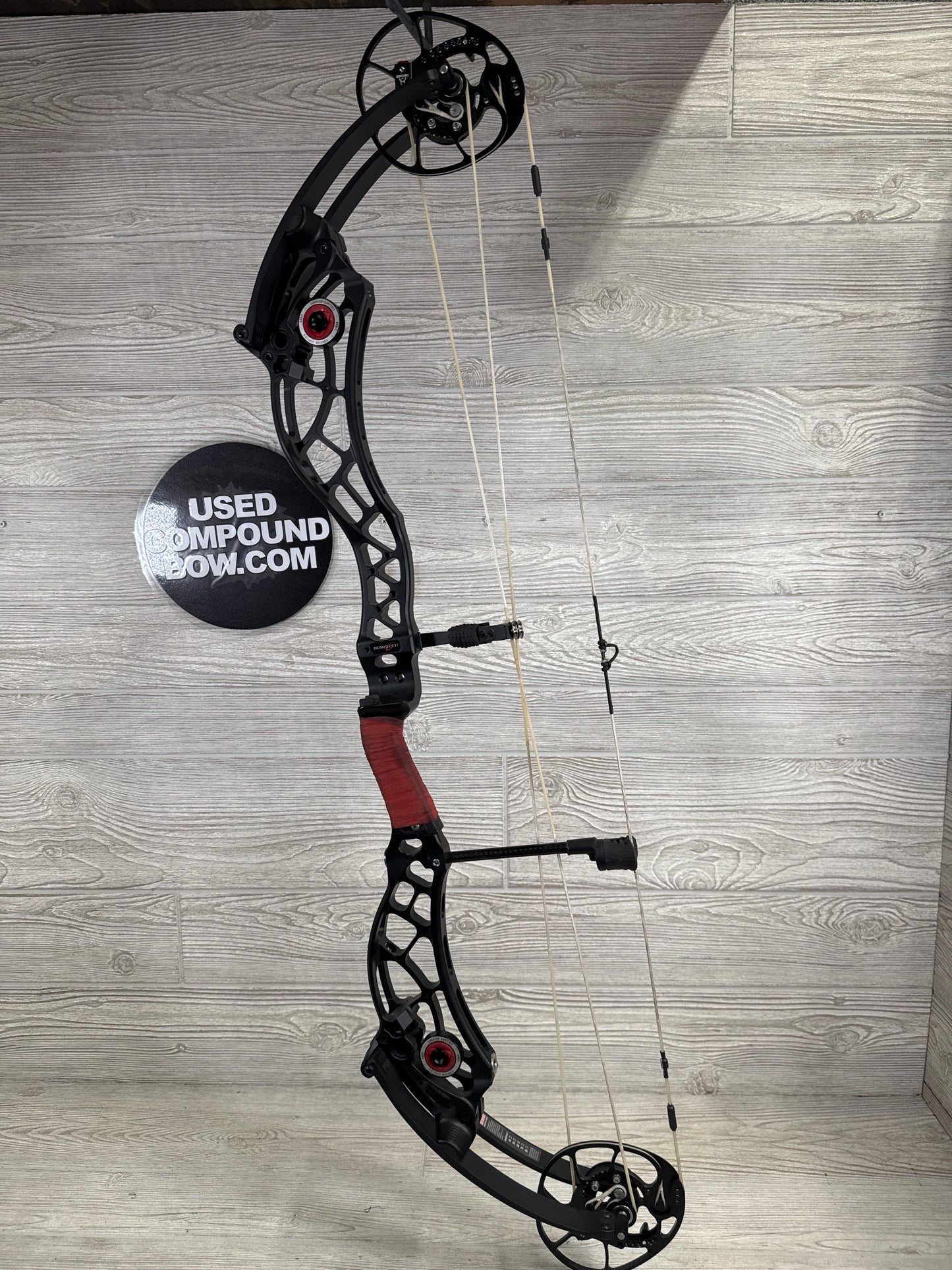 Used Bowtech Reckoning 36 Gen 2 (Long Cam) 60lb Black Bow