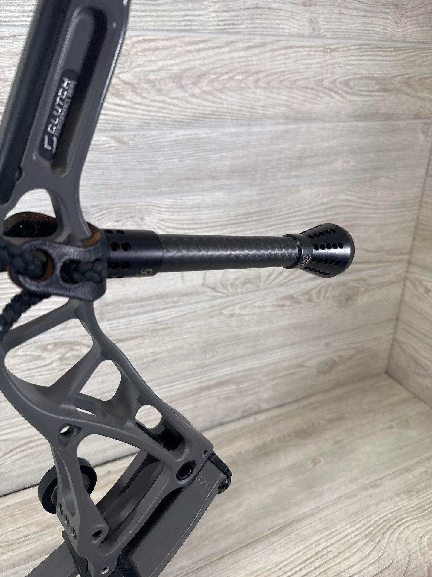 Bowtech SR6 30" 70lb RH Gray Bow Pkg