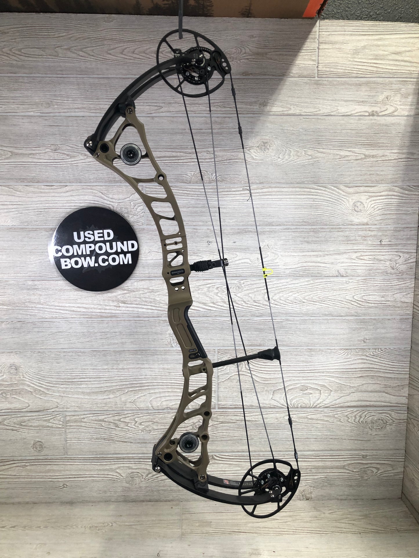 Used Bowtech Virtue Right Hand Tac Stone 60-70lb Bow