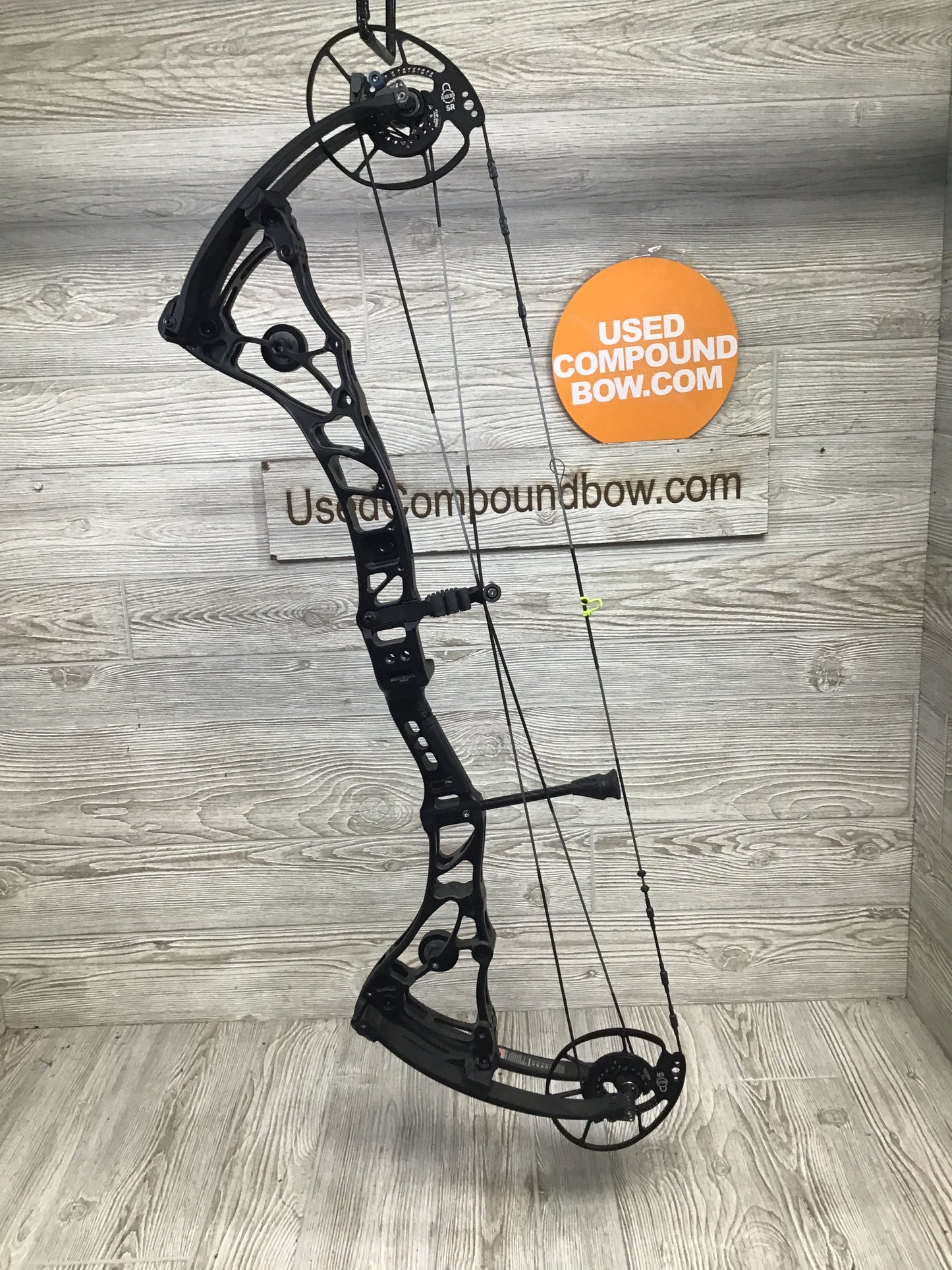 Used Bowtech Core SR 60-70lbs left Hand Black