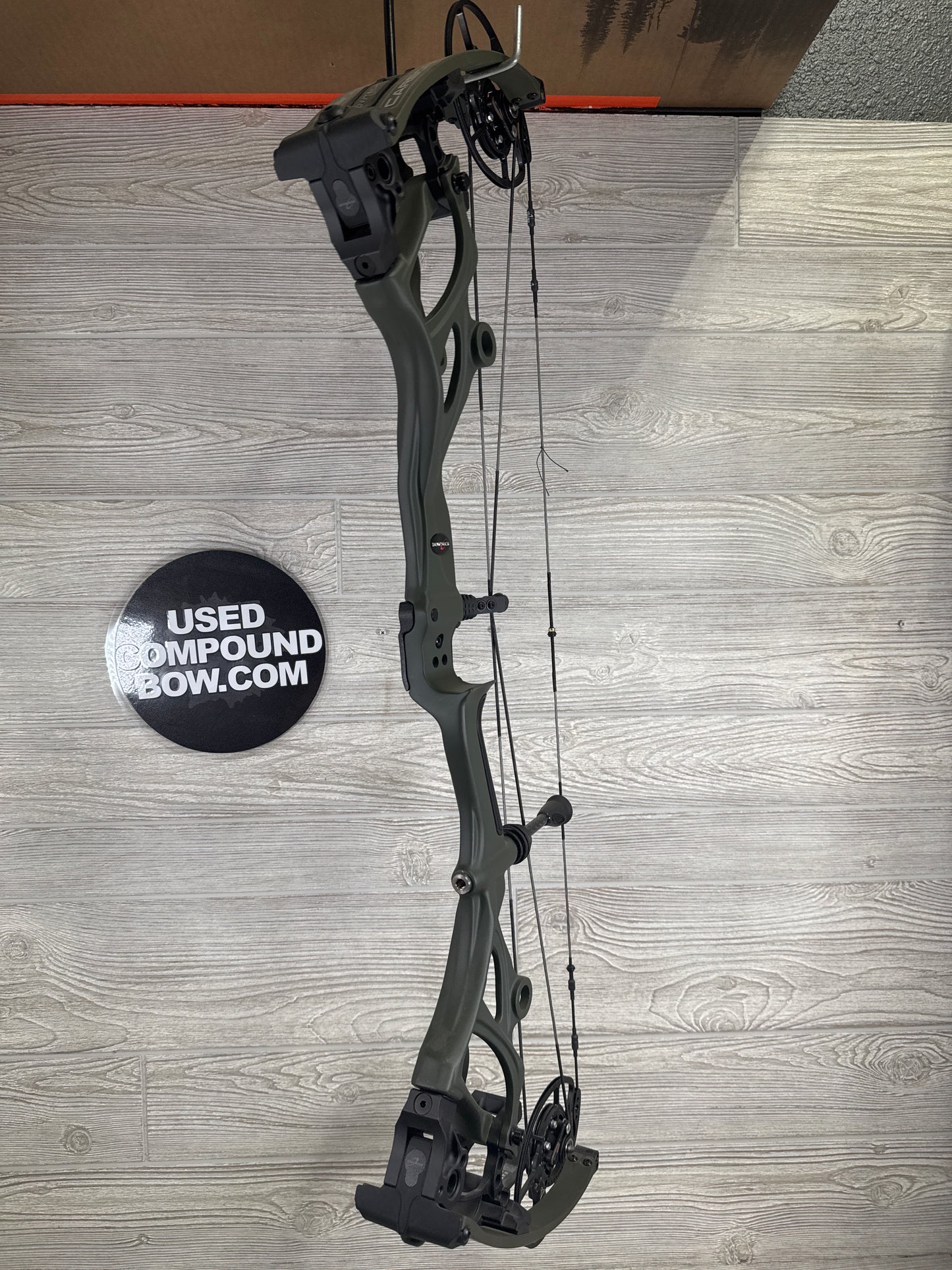 Bowtech Carbon One X 60-70# Right Hand OD Green