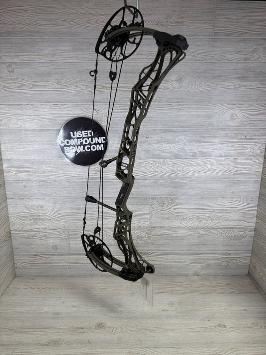 Used Mathews Lift X 29.5 Right Hand Ambush Green Bow