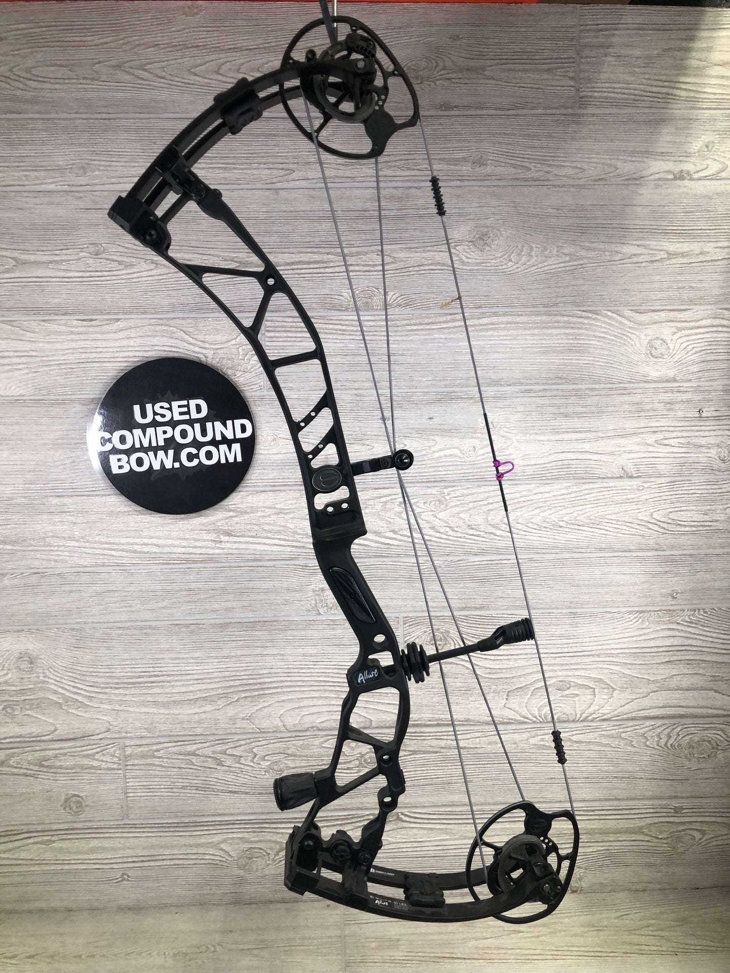 Elite Allure Right Handed Black 40-50lbs Bow