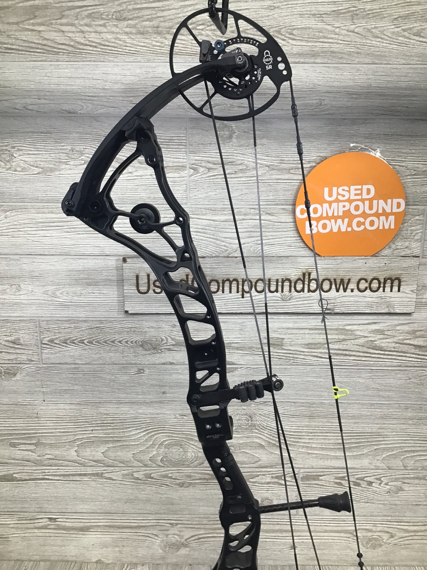 Used Bowtech Core SR 60-70lbs left Hand Black
