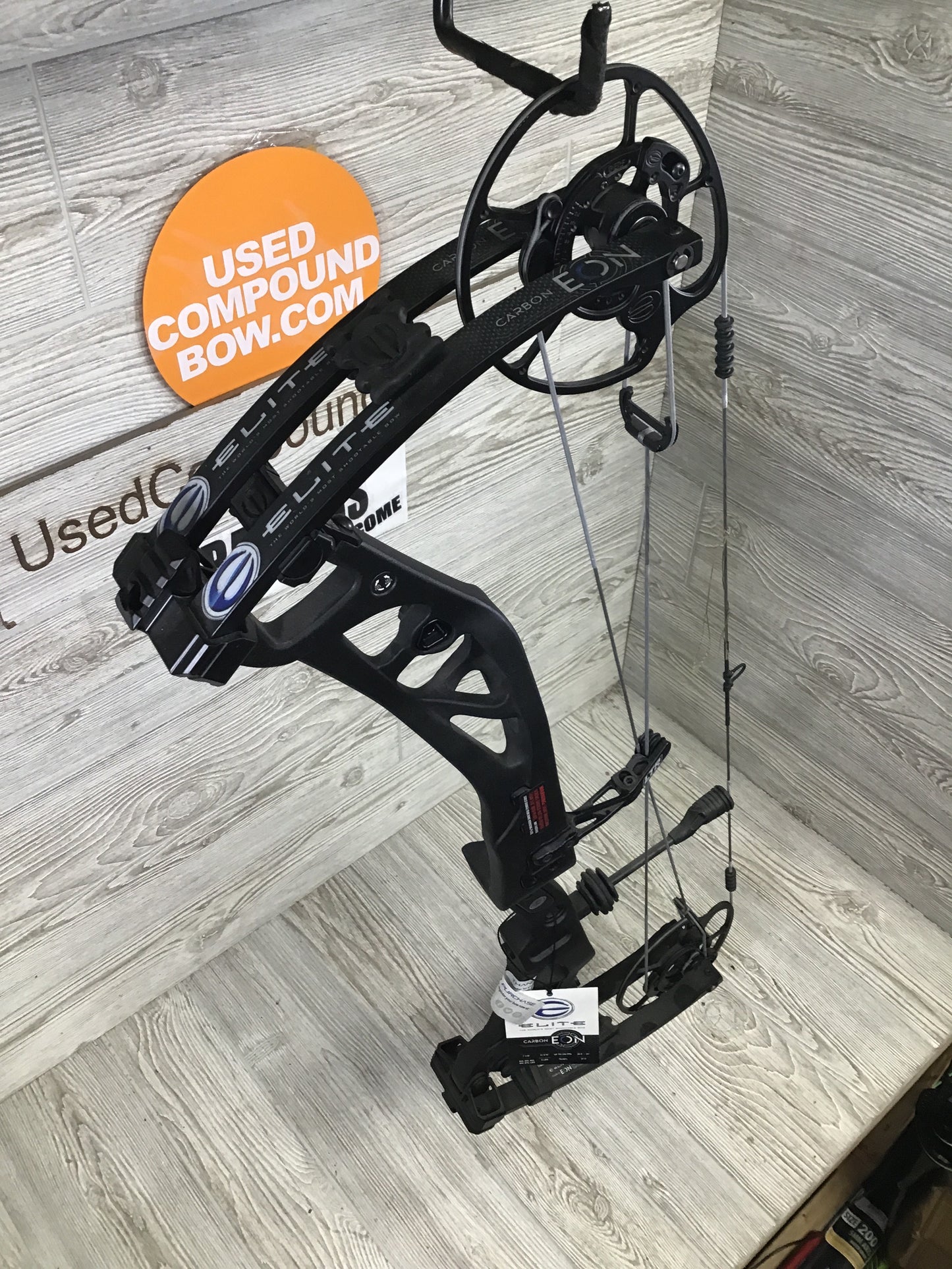Elite Carbon Eon Black Left Hand 55-65lbs 25.5-31"