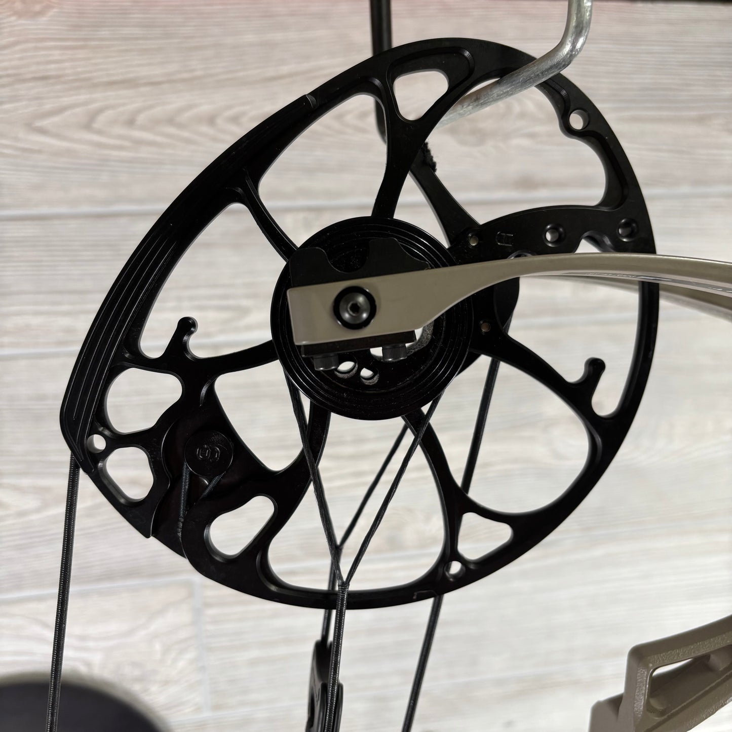 Used Mathews V3X 29 Granite LH with Hamskea Epsilon