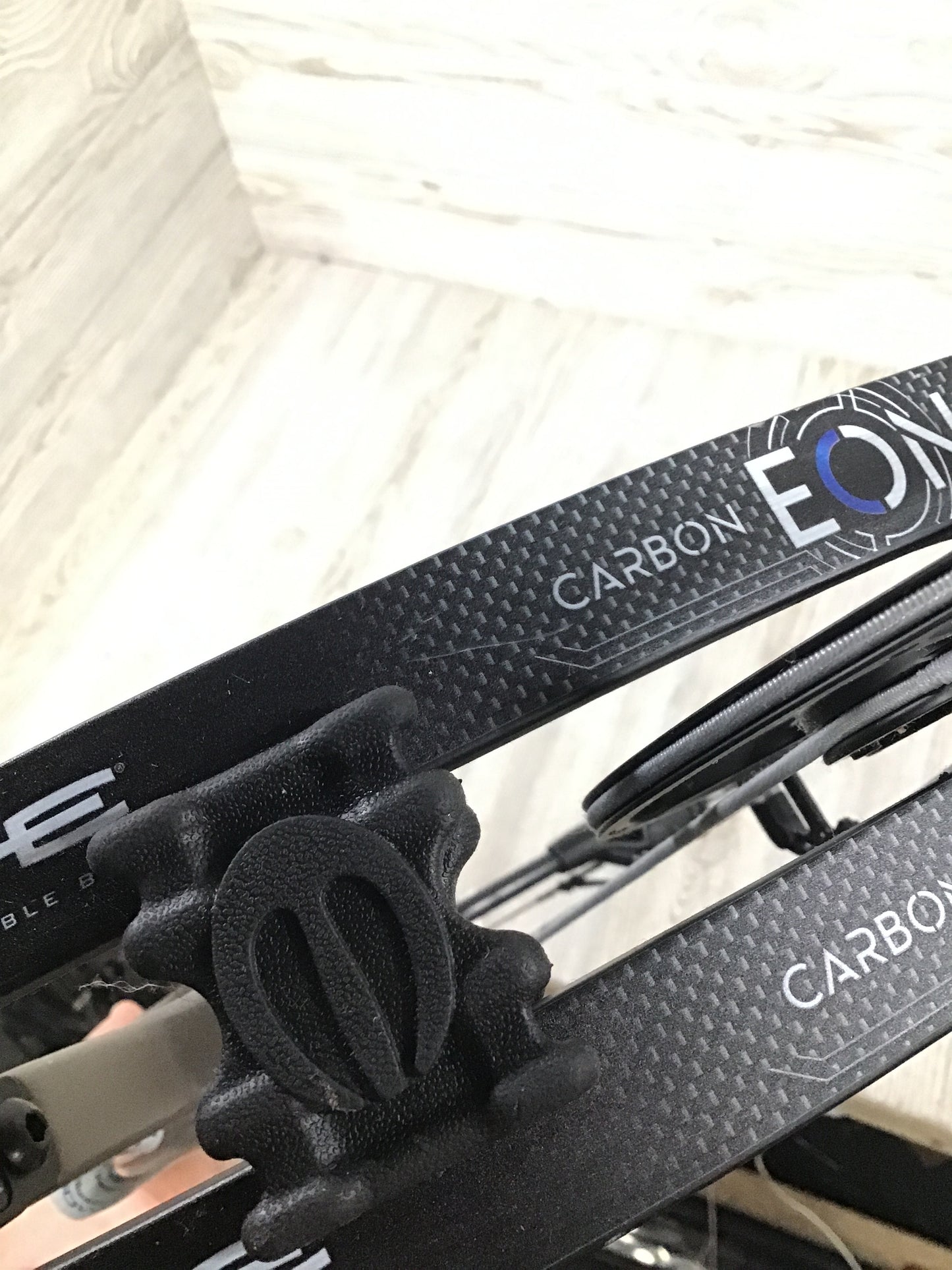 Elite Eon Carbon Sienna Brown Right Hand 60-70lb