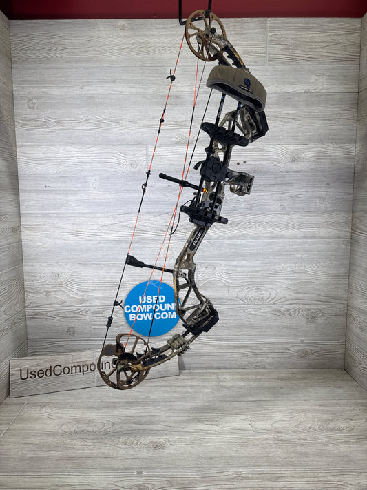Used Bear Paradox 55-70# RH Real Tree Package