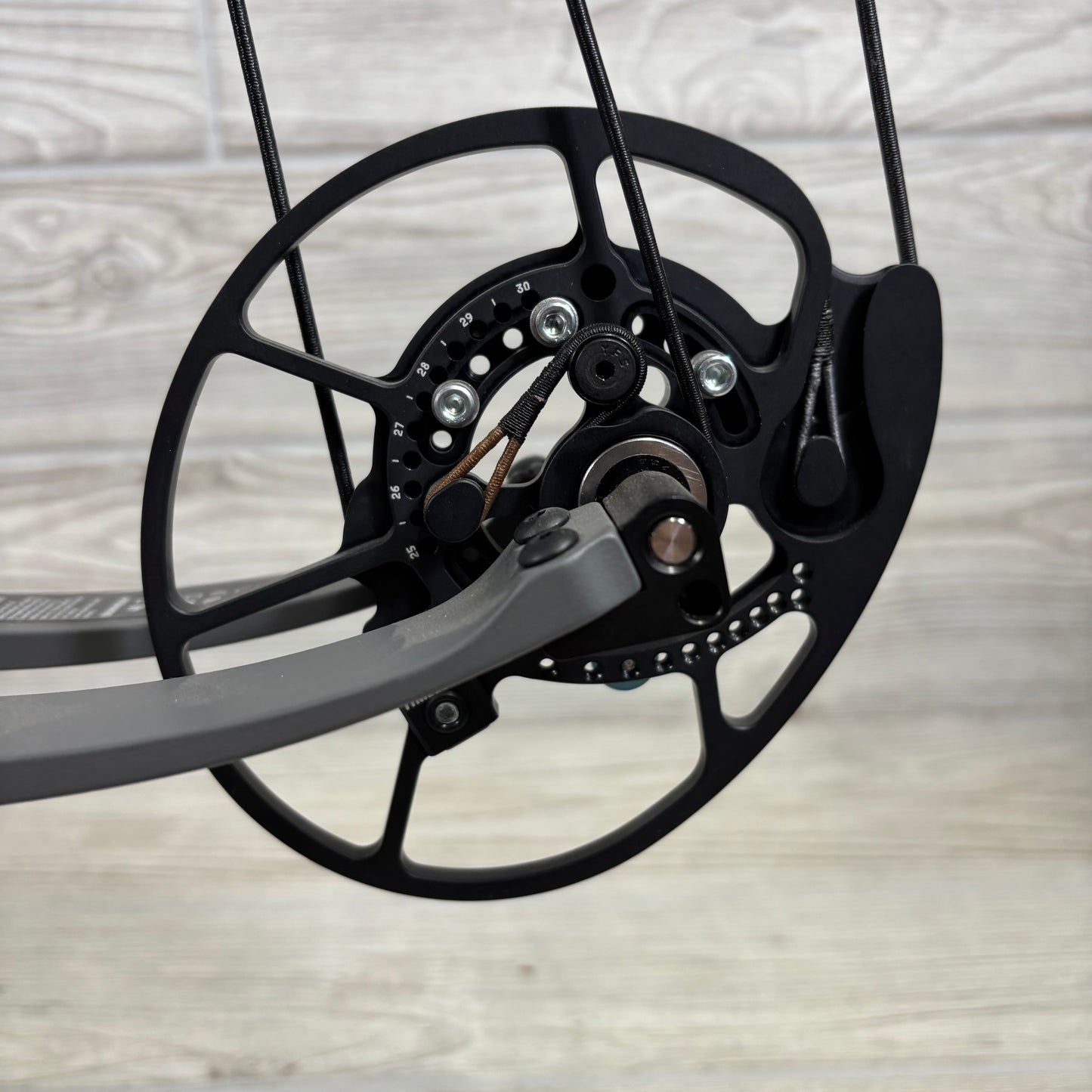 Bowtech Proven 34 Smoke Grey Medium Cam Right Handed 25-30" 60-70lbs