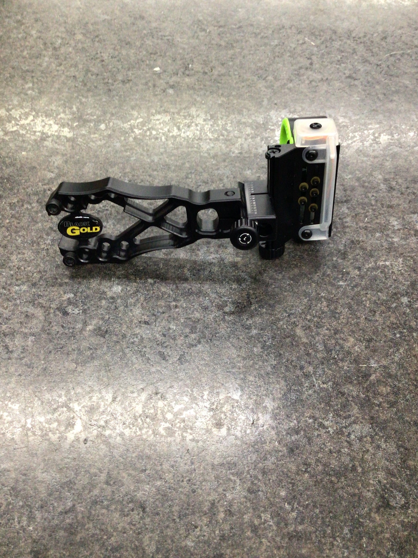 Used Black Gold Widow Maker 5 pin RH Side Mount