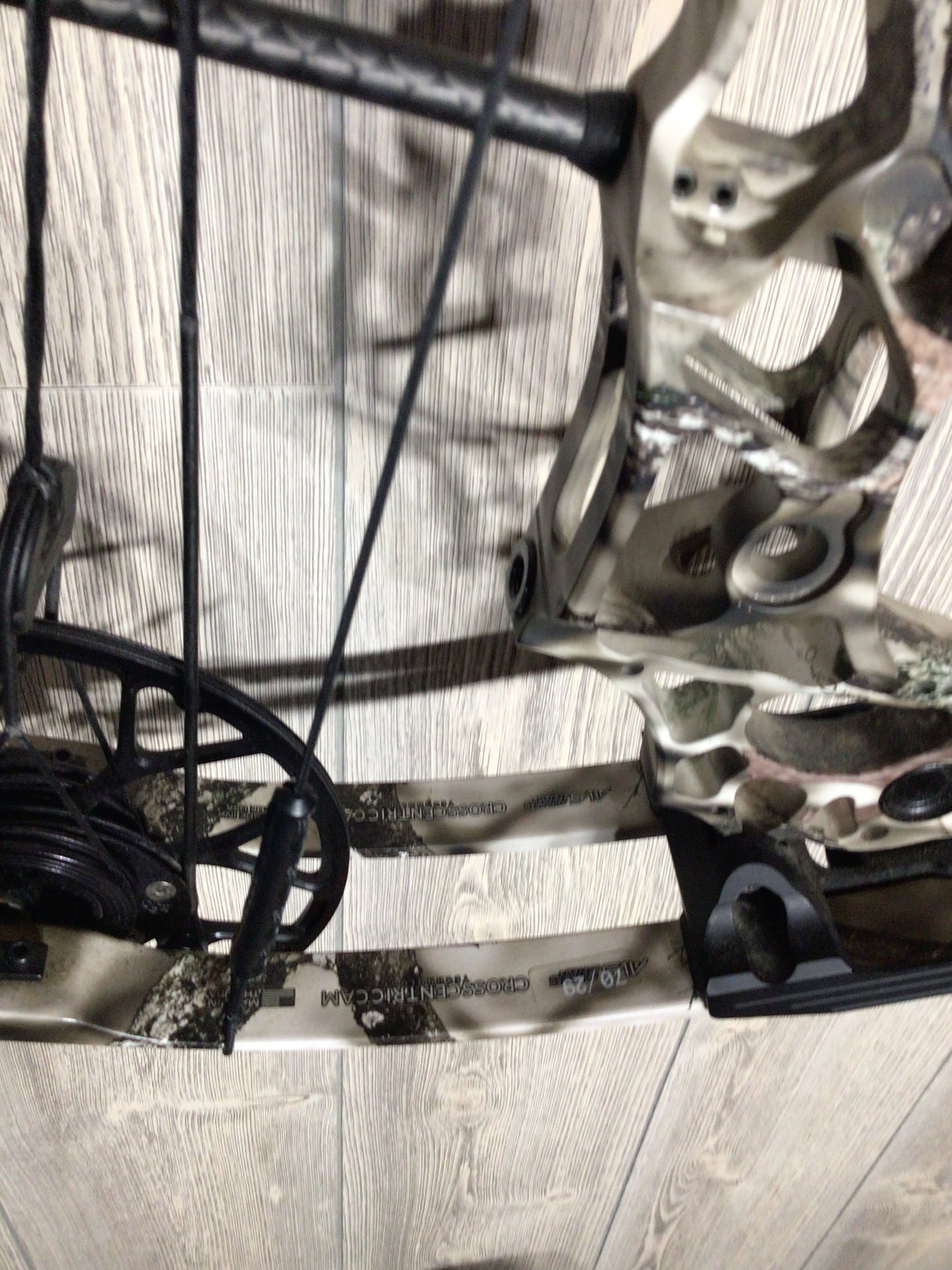 Mathews Triax 70lb Right Hand Lost XD Camo