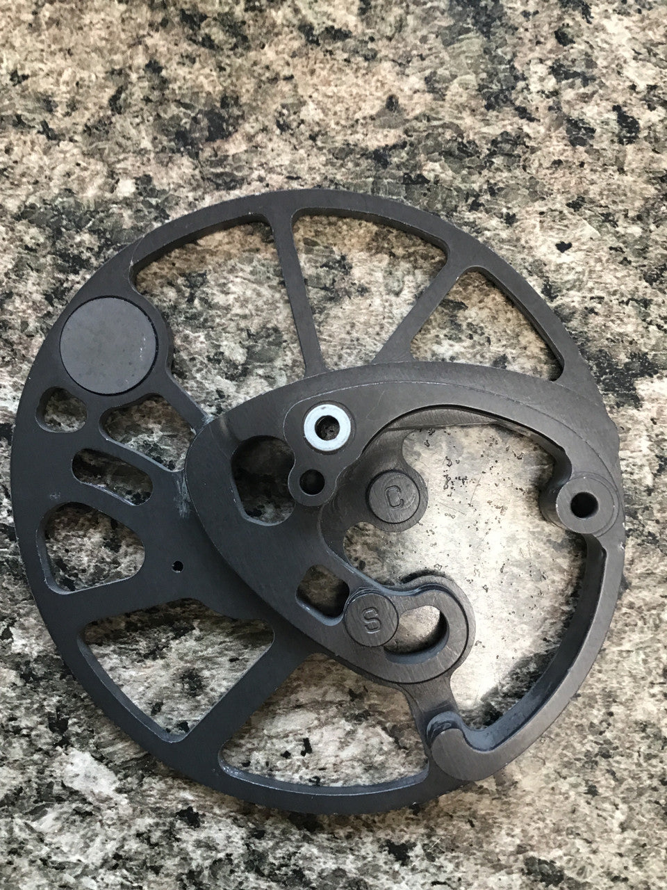 Used Mathews Switchback XT cam 29" Left Hand