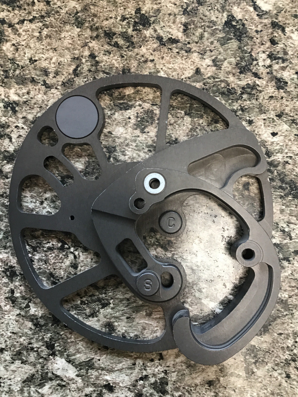 Used Mathews Switchback XT cam 26" Left Hand