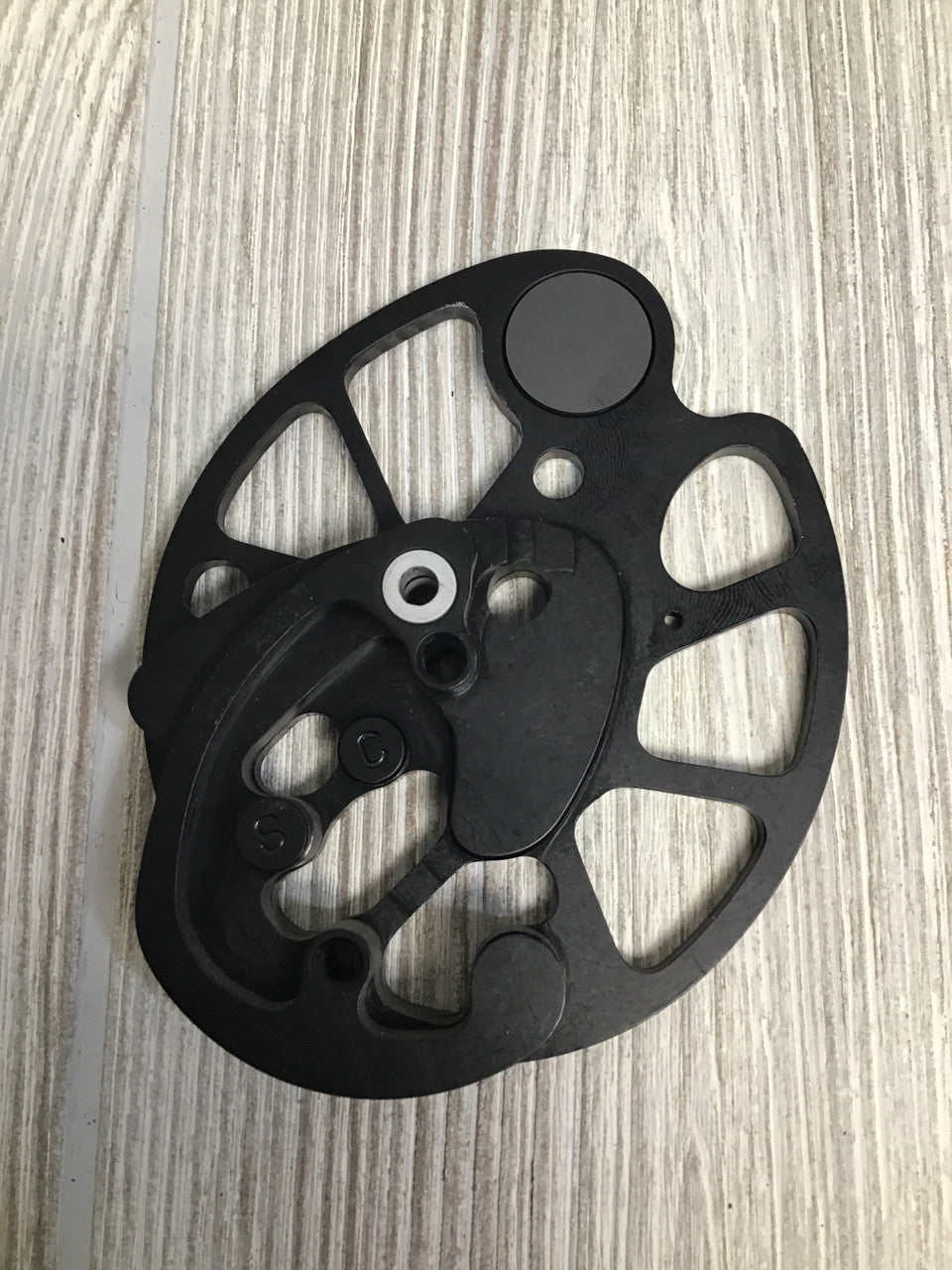 Mathews Mustang Right hand cam 25" M25-R