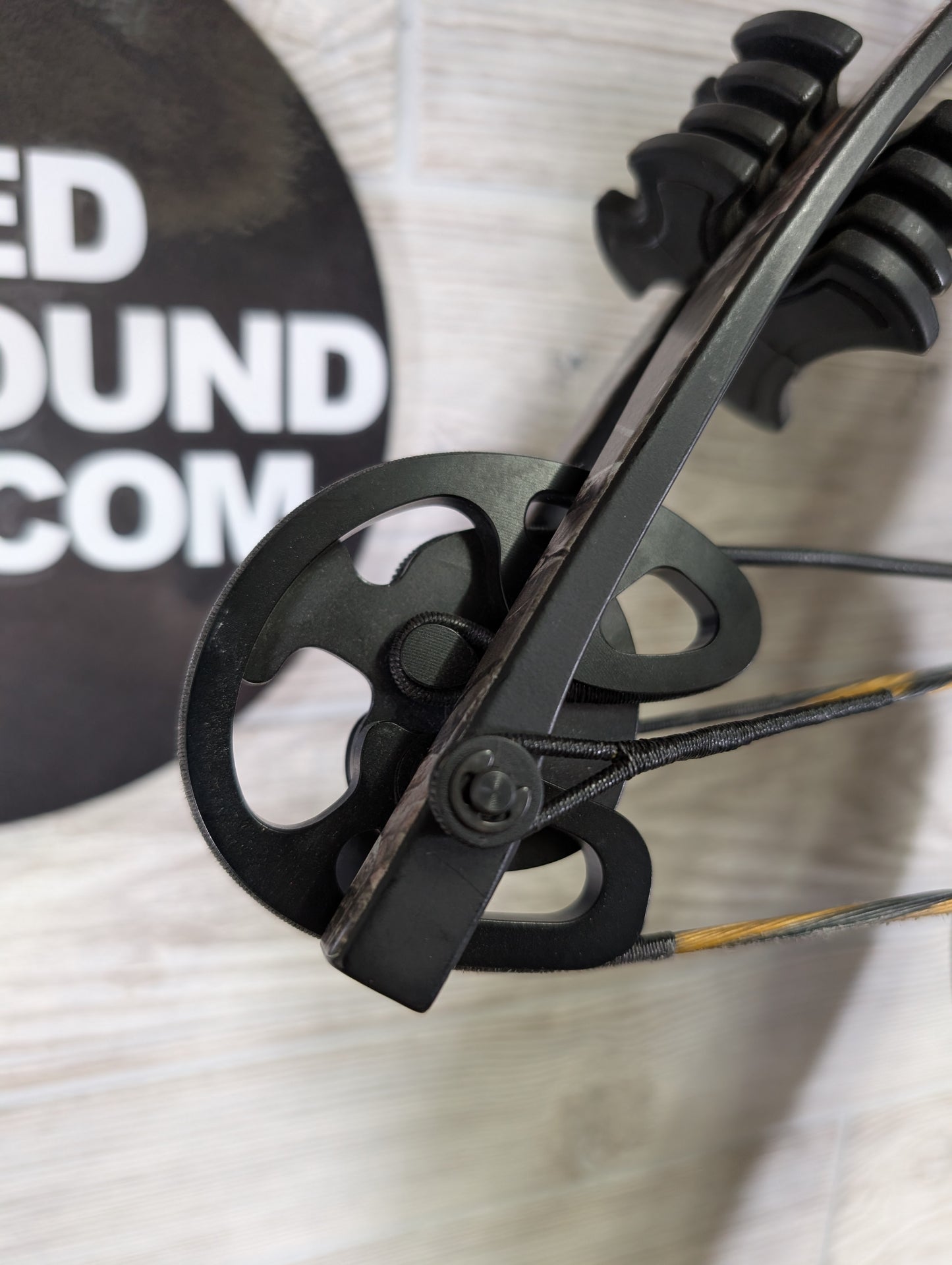 CenterPoint Tormentor Whisper 380 Crossbow