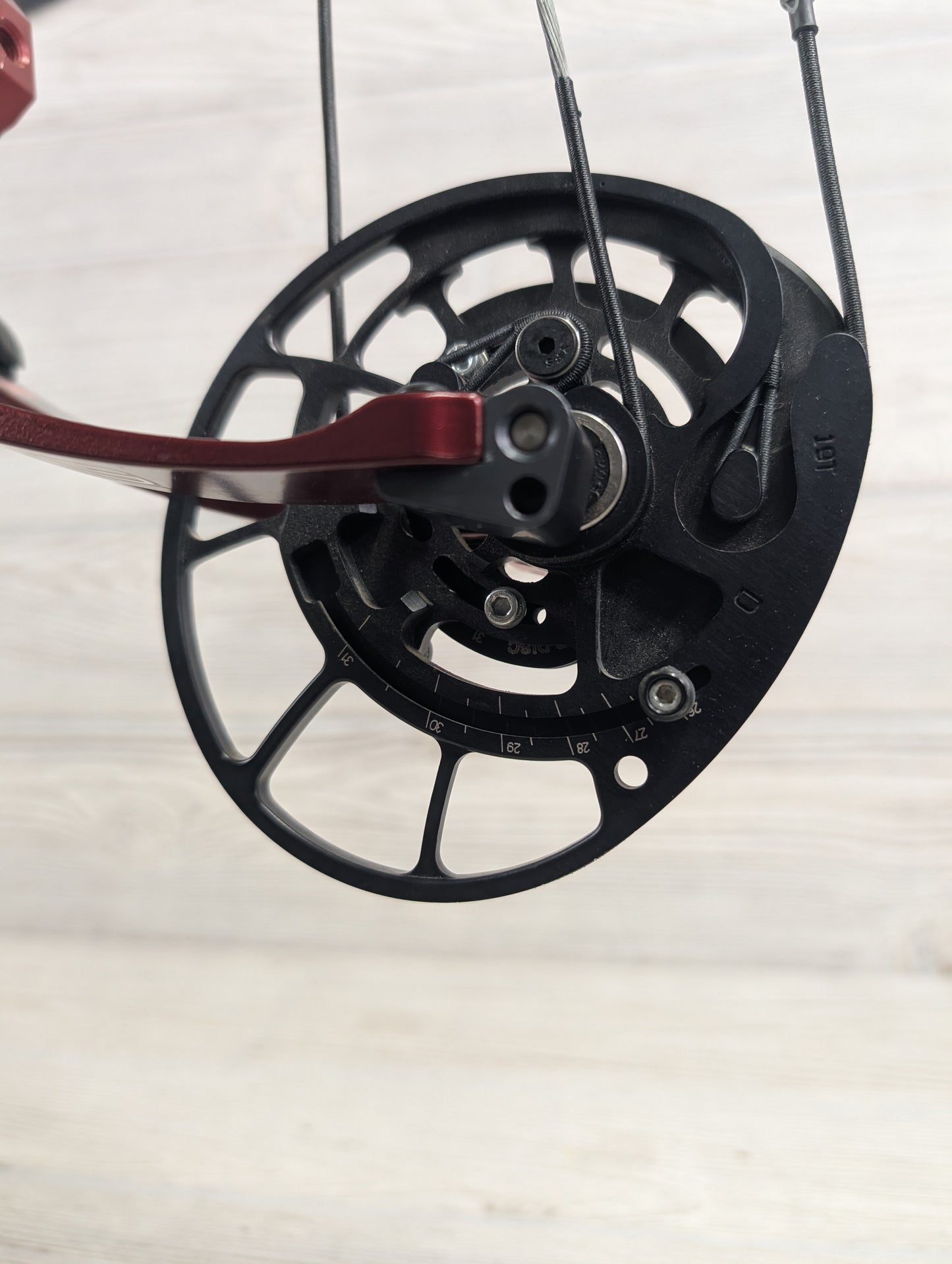 Used Bowtech Reckoning 35 60lb RH Red Bow