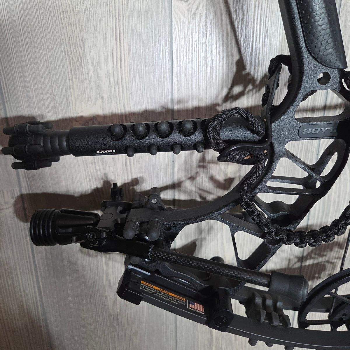 Used Hoyt Ventum 30 Right Handed Black Package
