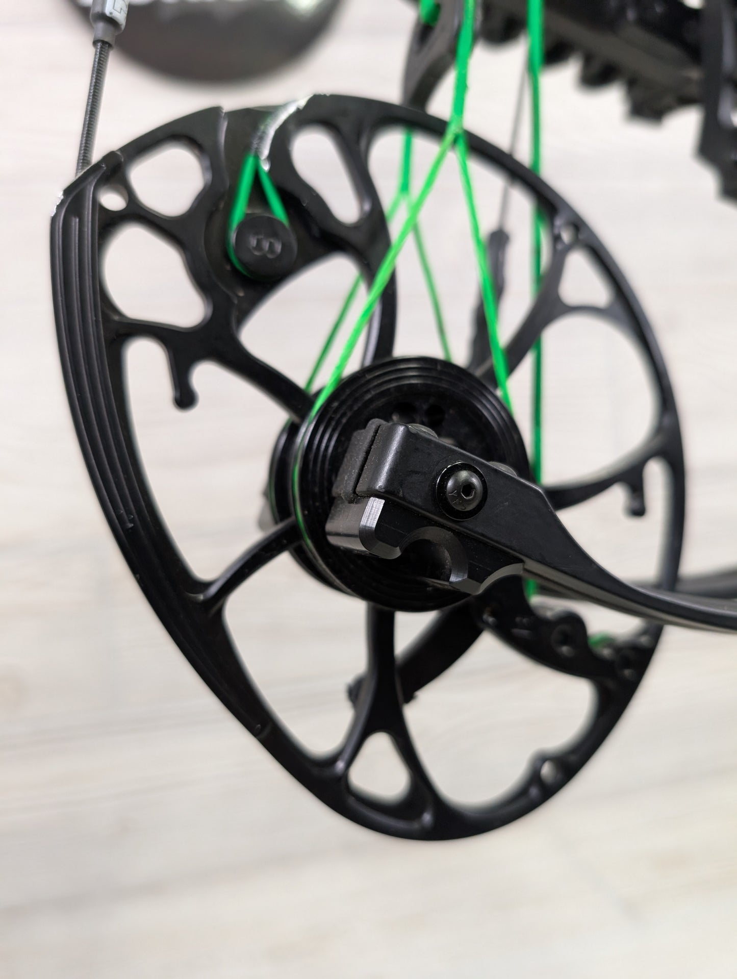 used Mathews Phase 4-29 Left Hand Black Bow Package