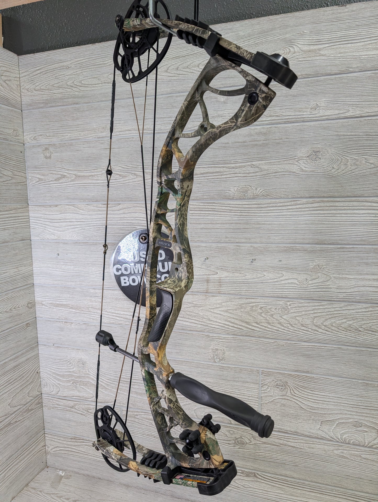 Used Hoyt Torrex XT Left Hand Camo