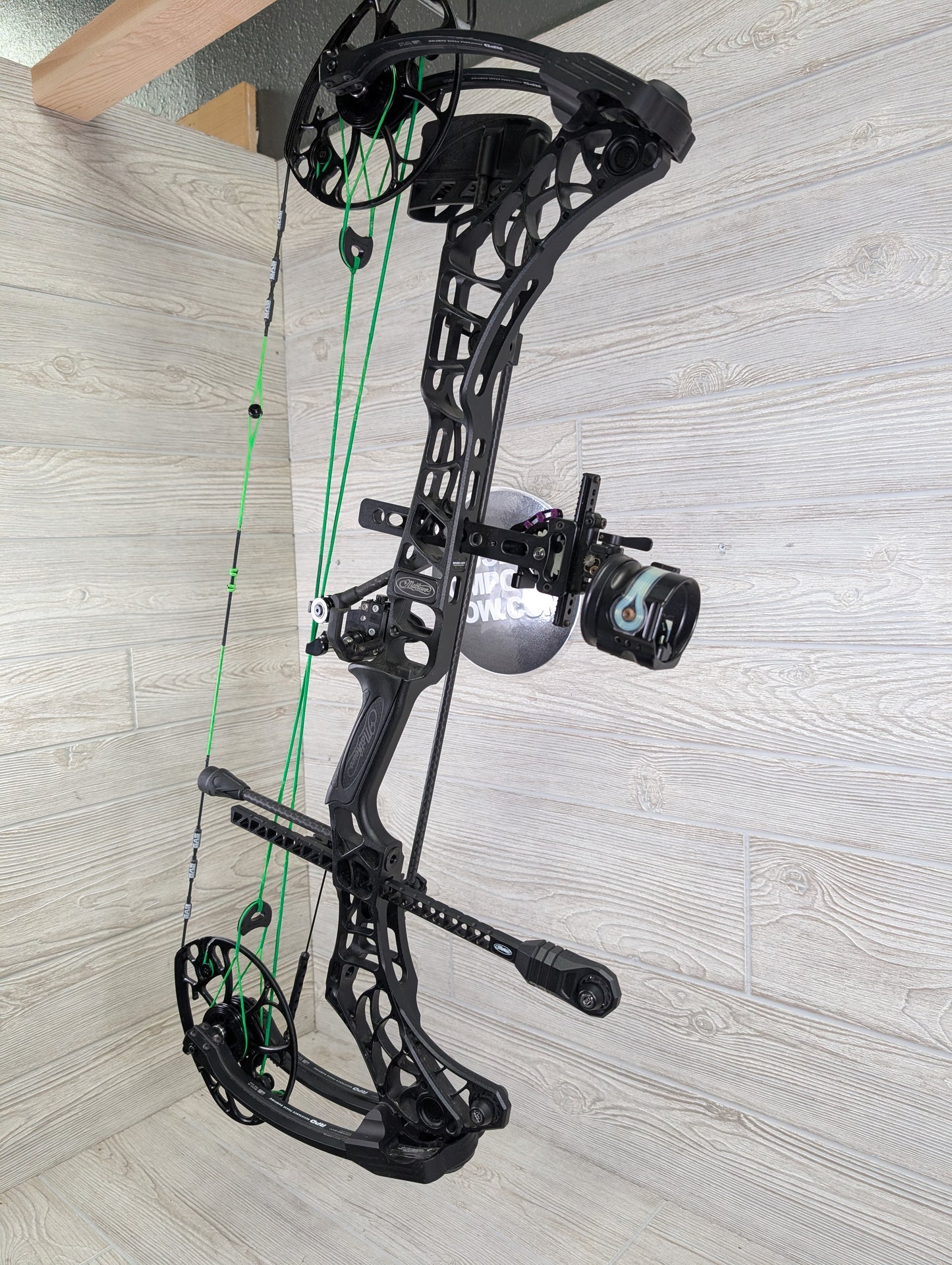 used Mathews Phase 4-29 Left Hand Black Bow Package