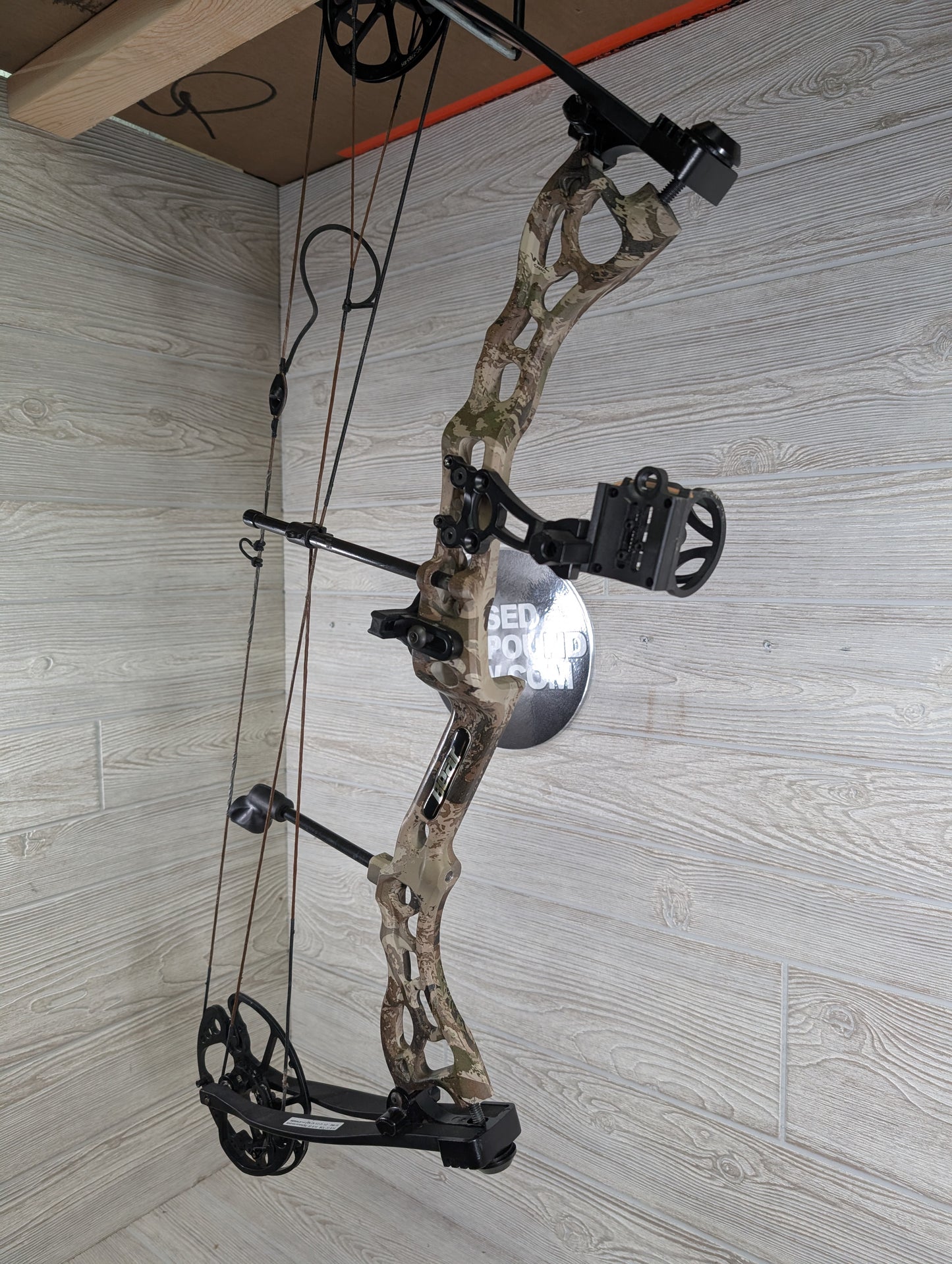 Used Bear Rant RH Camo Riser Black Limbs Pkg
