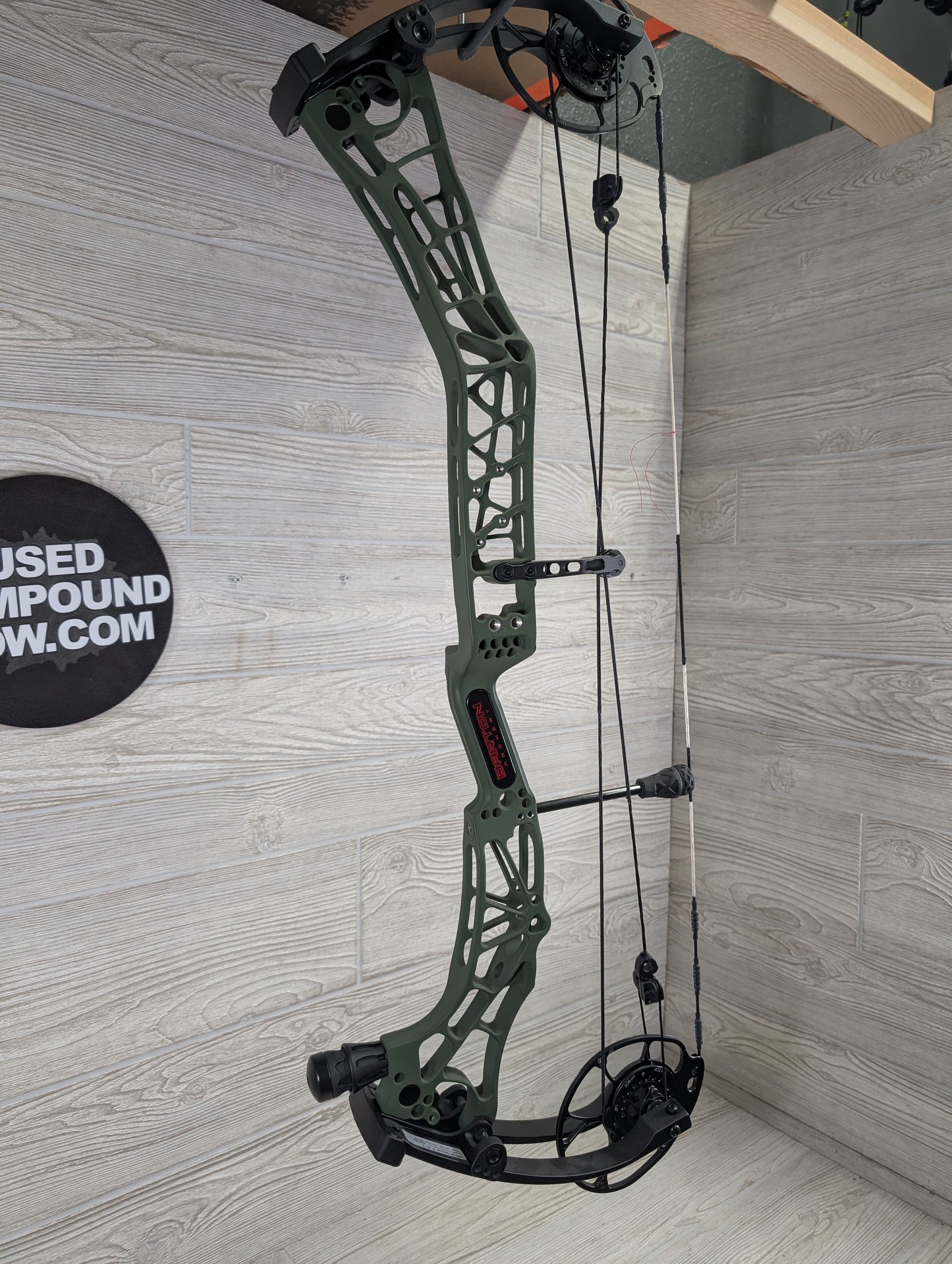 Darton Sequel 31 ST2 LH OD Green Riser Black Limbs