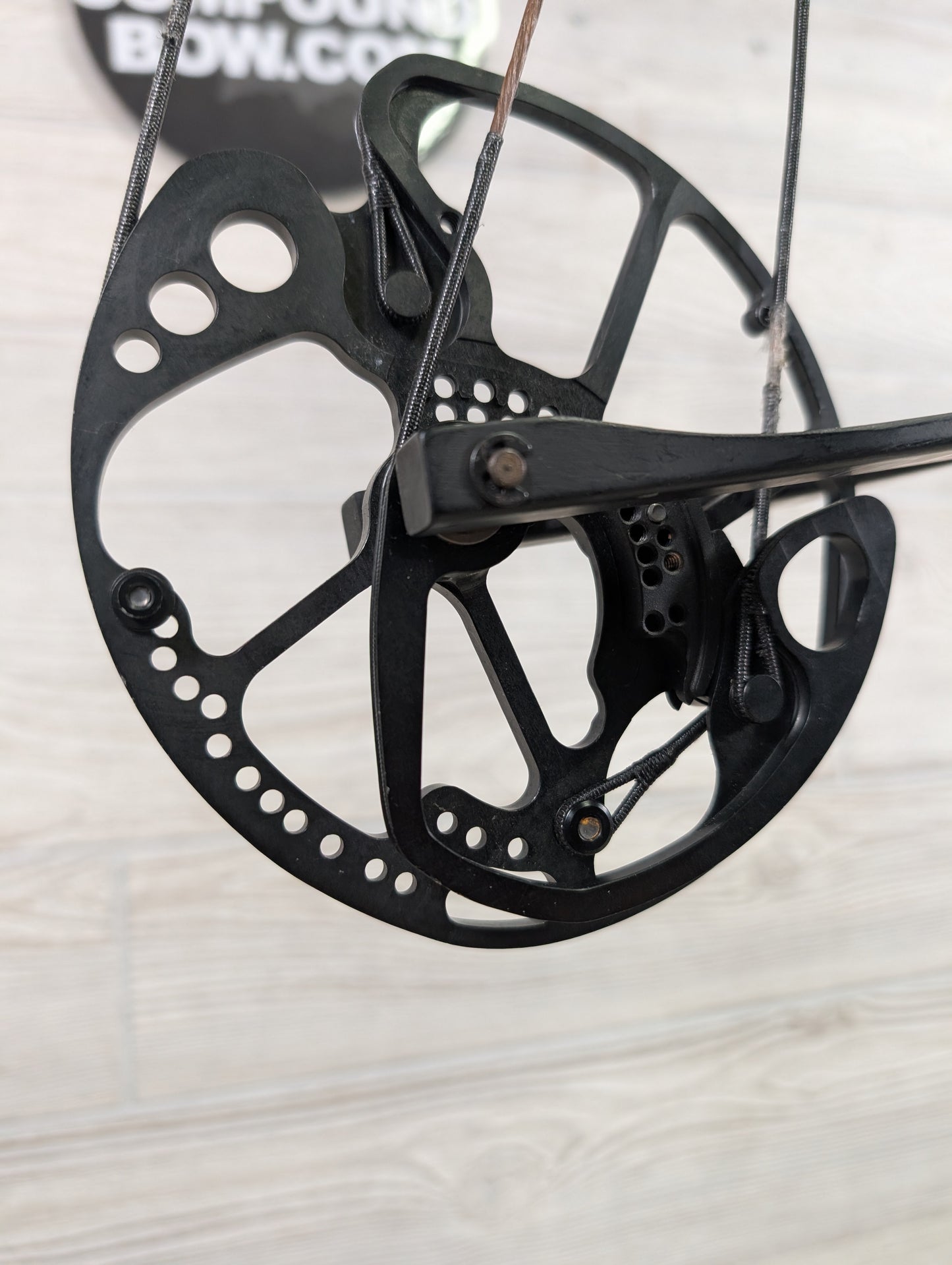 Used Bear Rant RH Camo Riser Black Limbs Pkg
