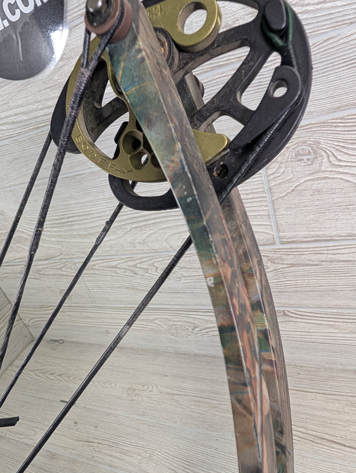 Hoyt UltraSport ZR-100 70# Right Hand Camo PKG