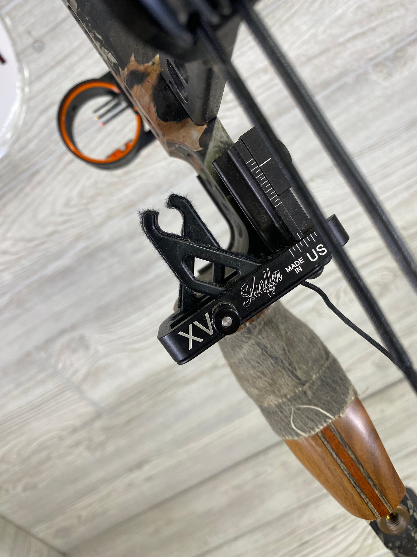 Mathews Outback 29" 70lb Right Handed Bow package