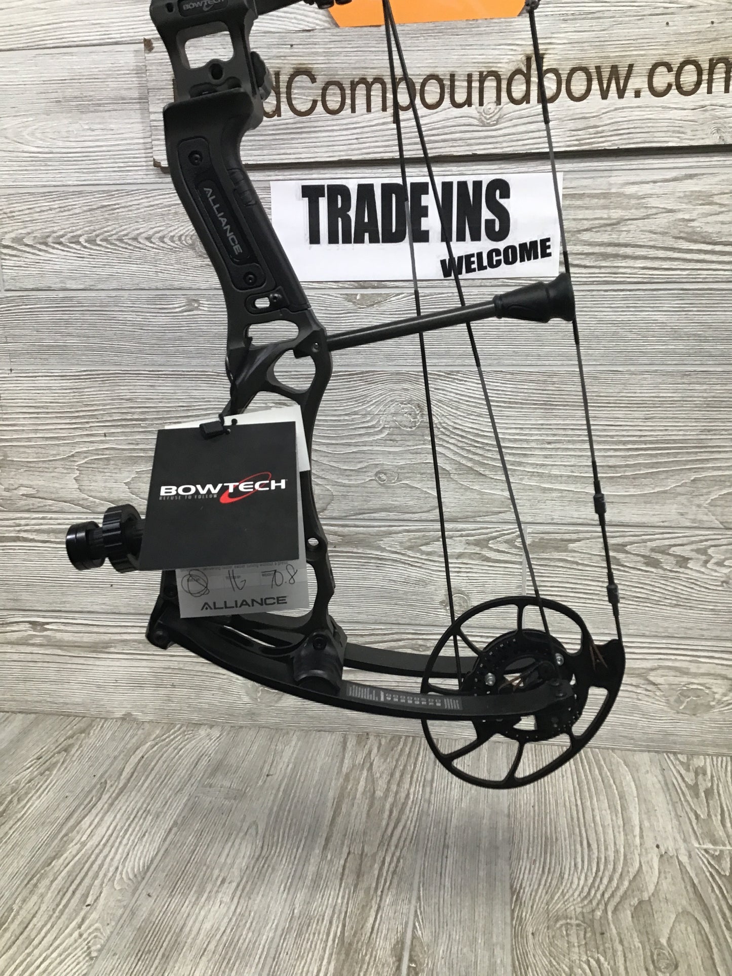 Used Bowtech Alliance 30.5 Right Handed 60-70# Stealth Gray