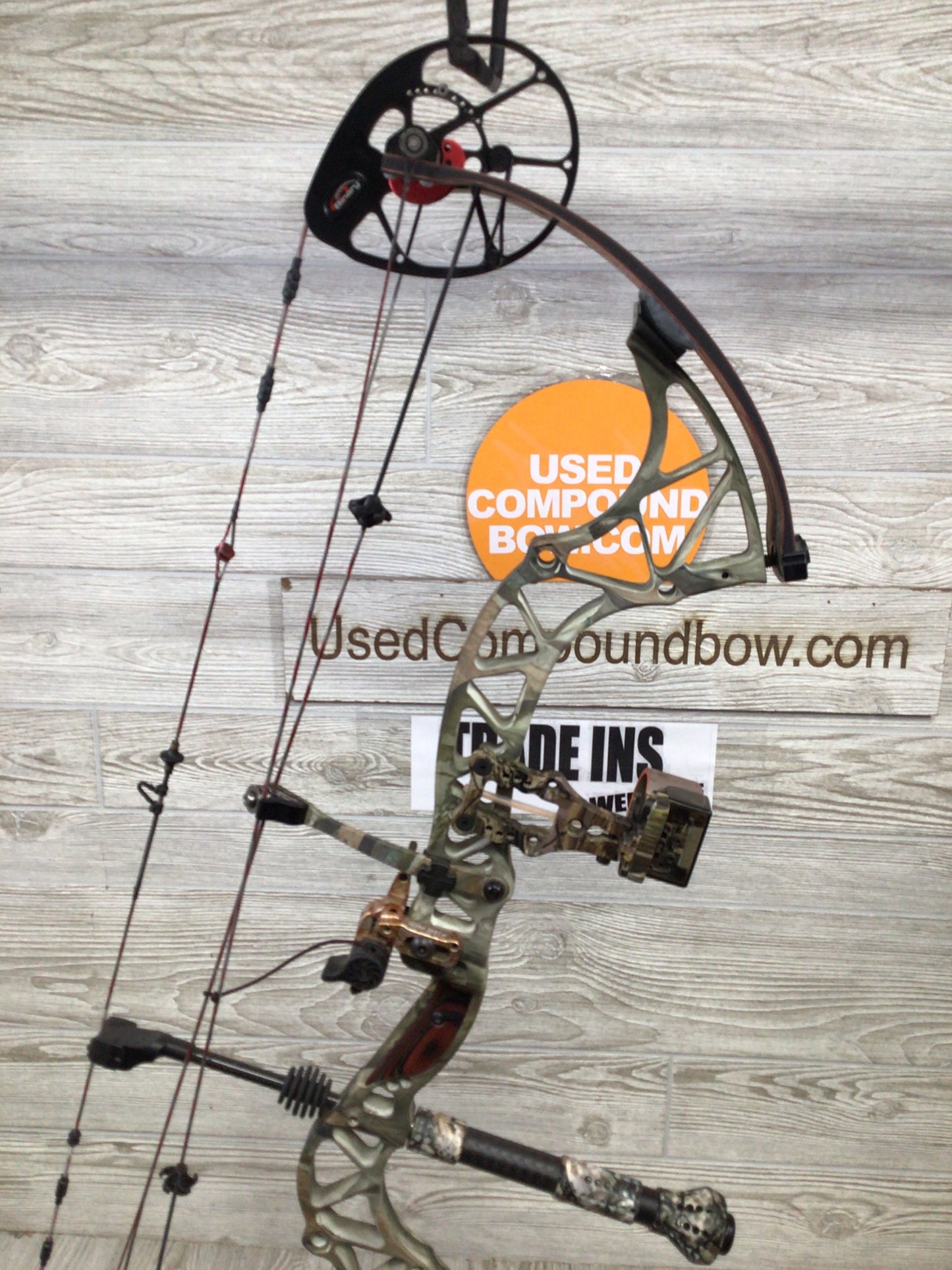 Used Bowtech Invasion 60-70# Right Handed Package