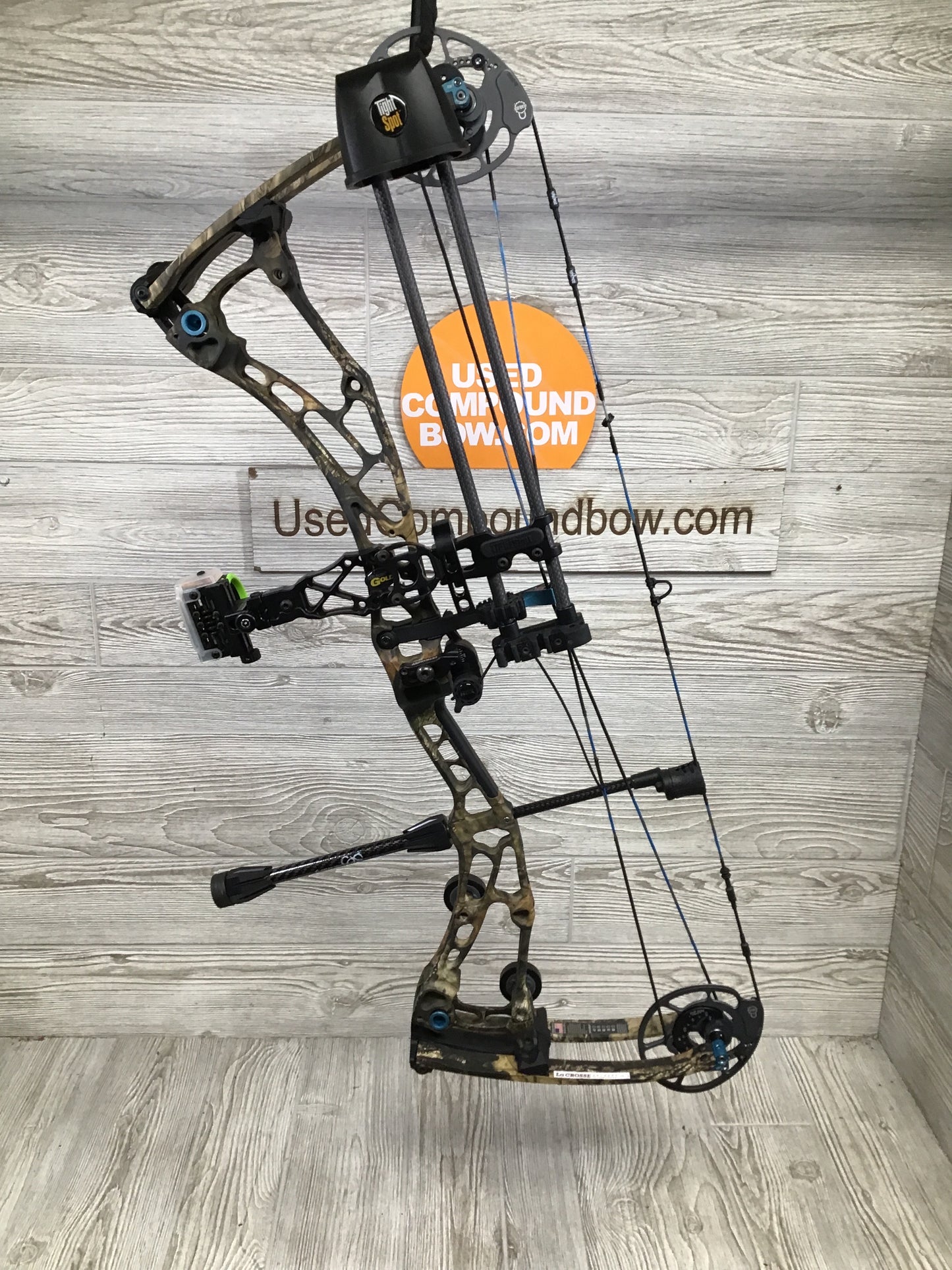 Bowtech EVA SHOCKEY GEN 2 50lb Left Handed Mossy Oak Package