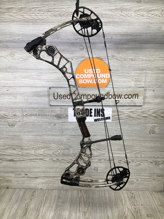 Used Mathews Stoke 50# max Right Handed Camo 28" Lost XD