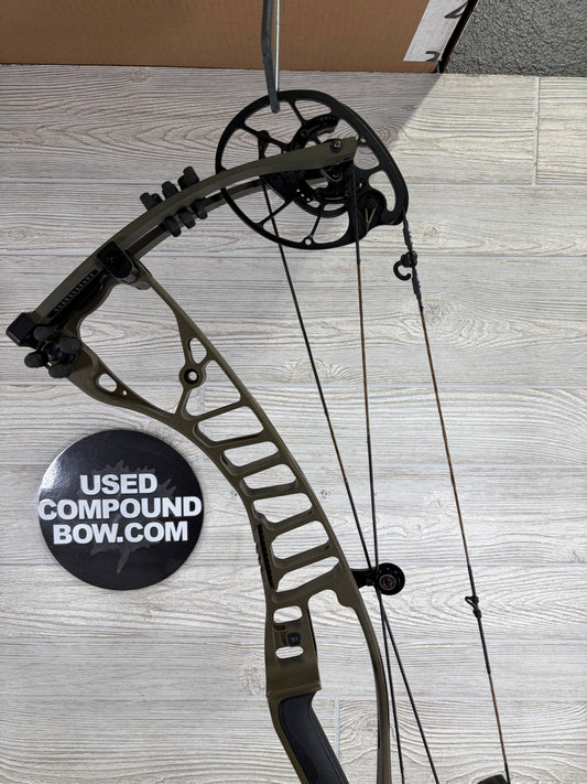 Hoyt VTM 31 Right Hand Wilderness Green 60-70lb
