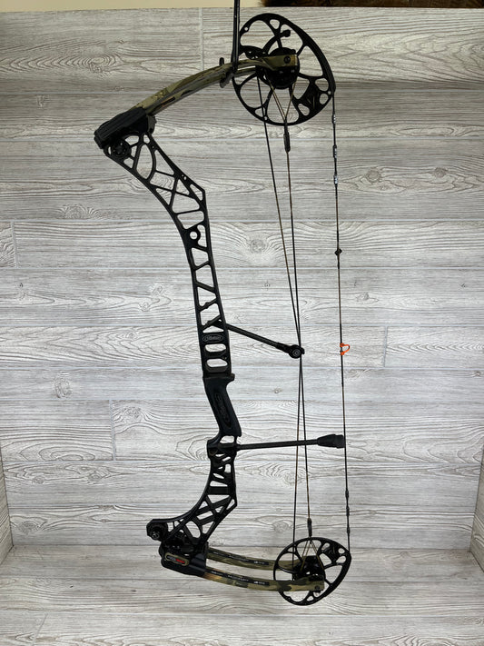 Mathews Atlas RH Bow