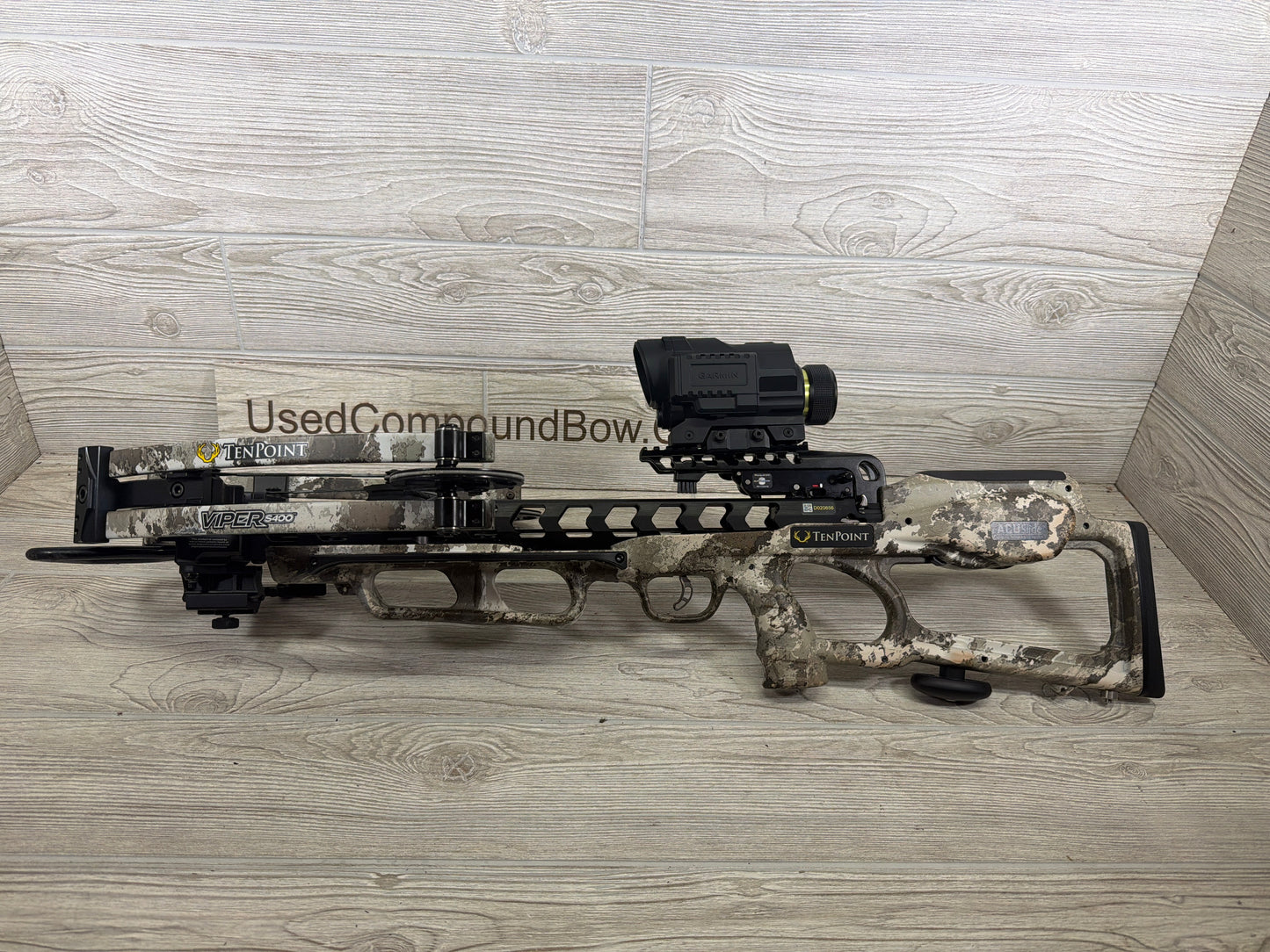 Used Tenpoint ViperS400 Crossbow w/ Garmin Xero Digital Range finding Crossbow Scope