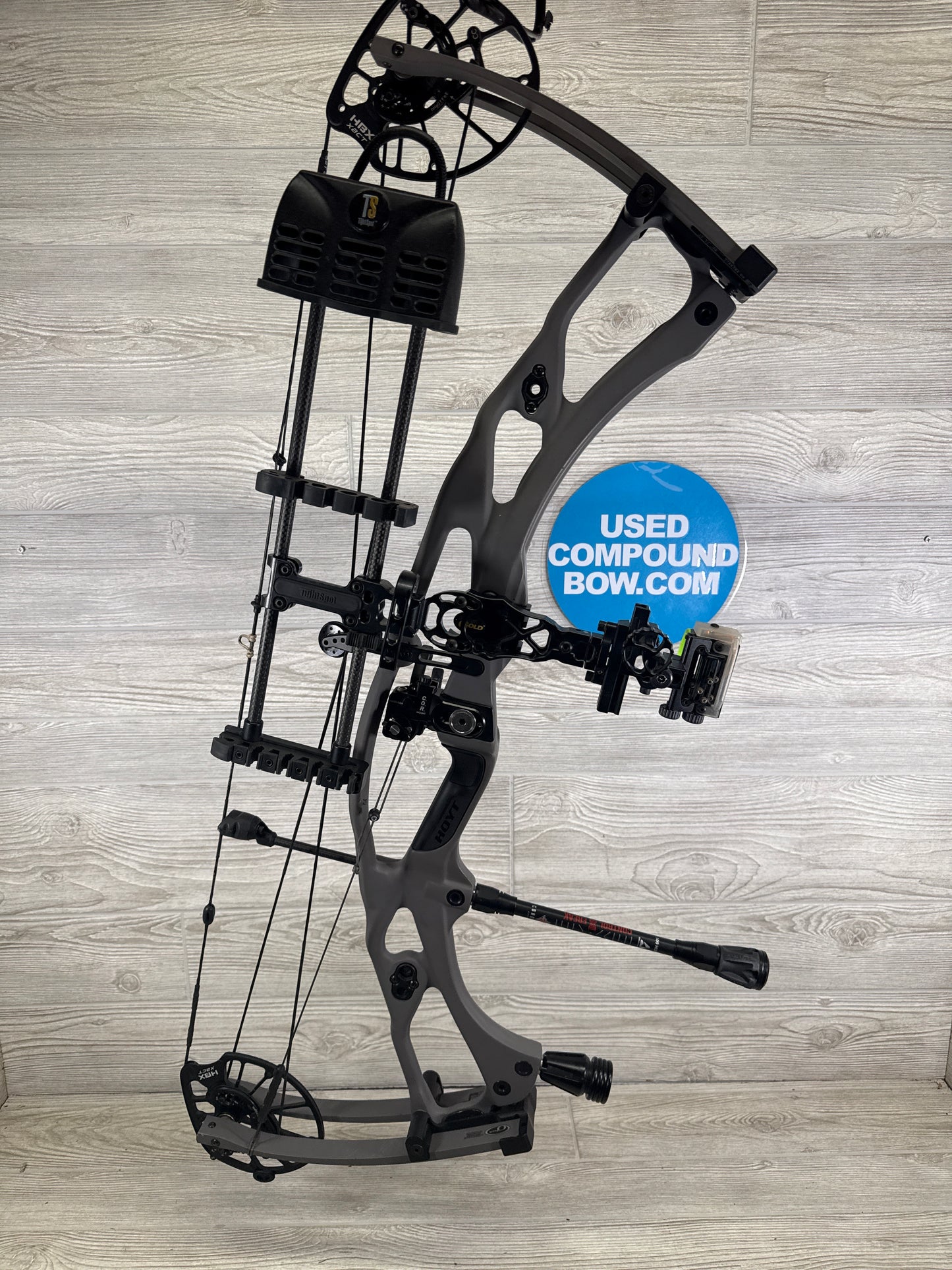 Hoyt RX-8 Ultra Tombstone RH 60-70# package