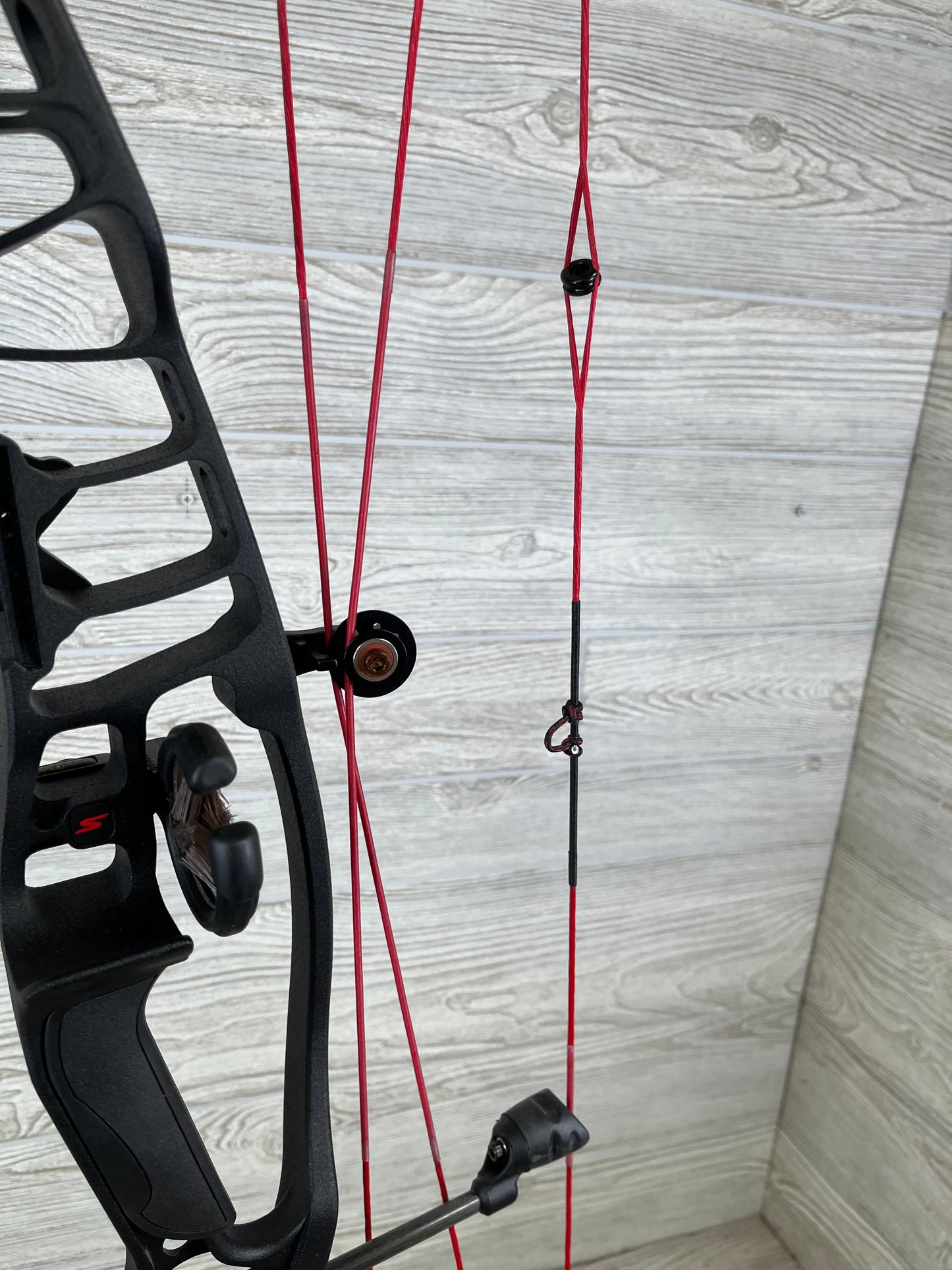 Hoyt Z1S Black 60-70 Right Handed