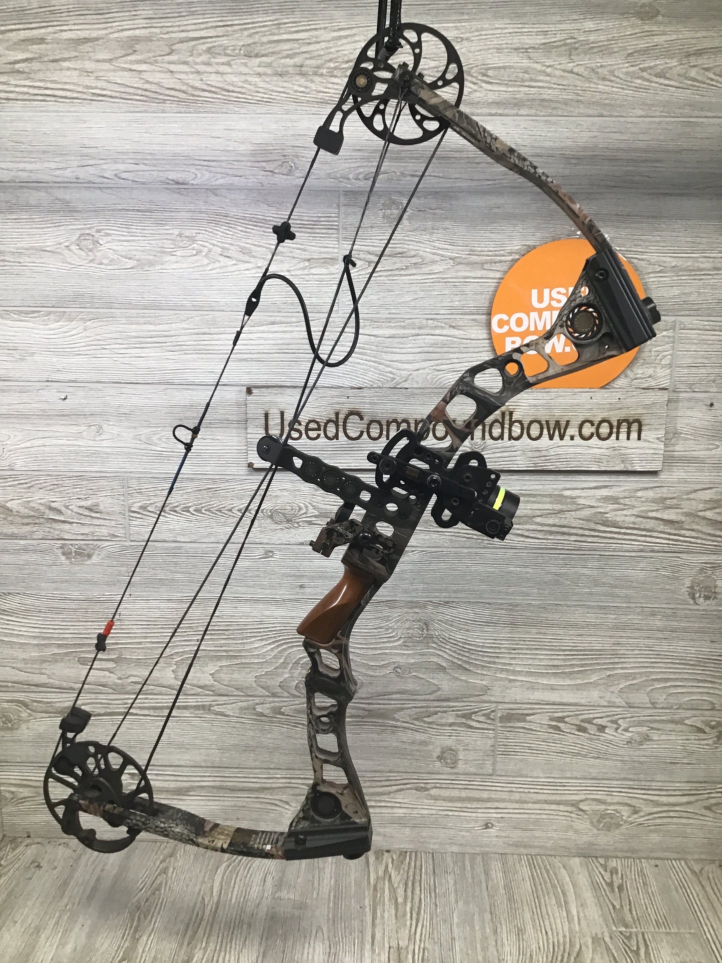Mathews Switchback XT Right Handed 28" 50-60# Package Great condition
